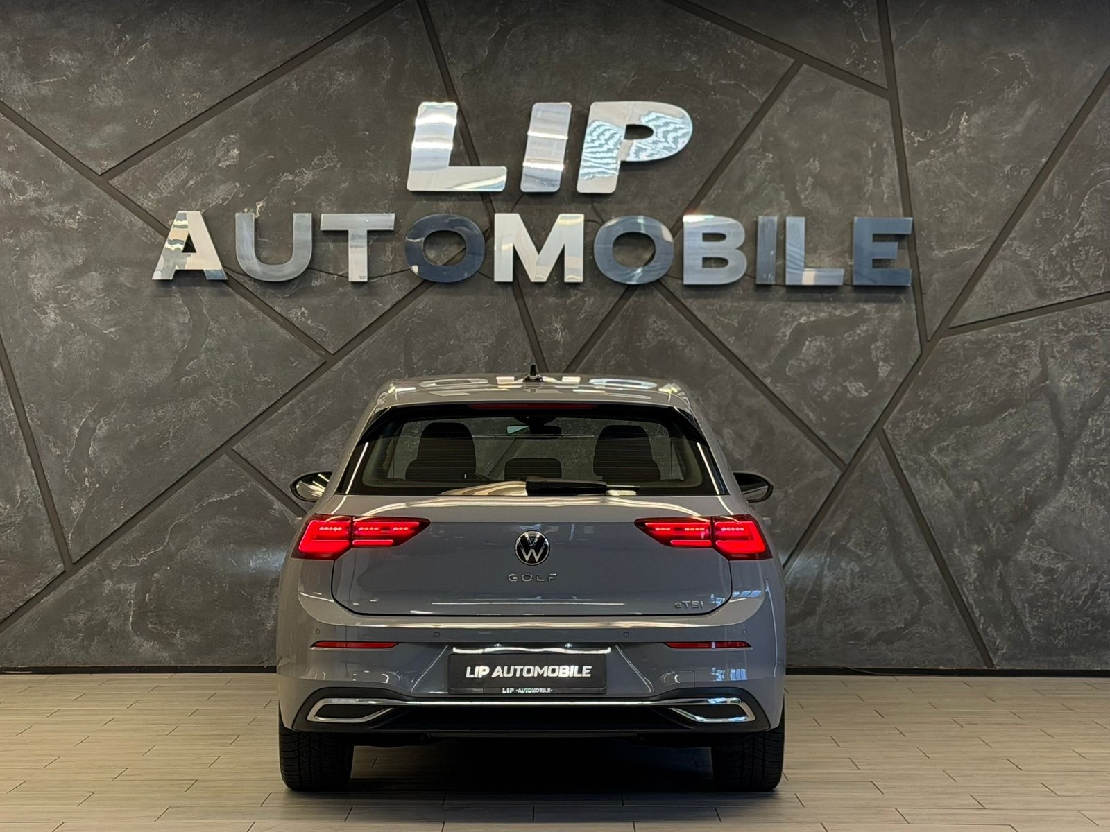 VW Golf 1.5 eTSI mHEV ACT First Edition DSG, Mild-Hybrid Petrol/Electric, Second hand / Used, Automatic - 7