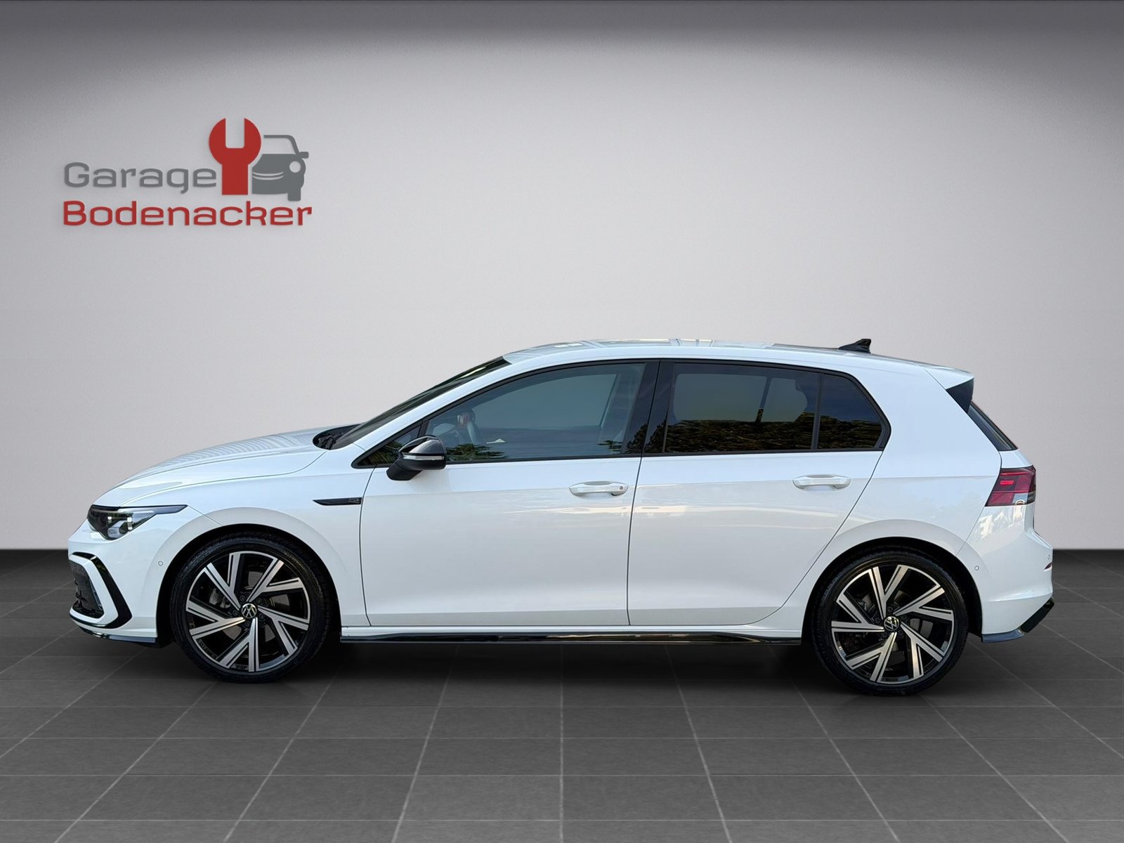 VW Golf 2.0 TDI R-Line DSG 4Motion * 04.2023 * R Line * Spor, Diesel, Occasion / Gebraucht, Automatik - 4
