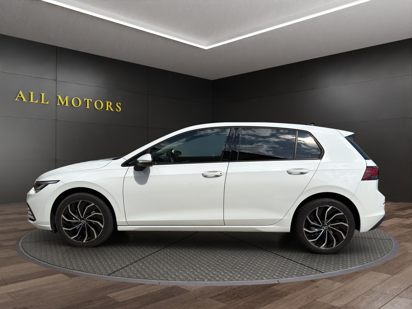 VW Golf 1.5 e TSI ACT Life DSG, Mild-Hybrid Benzin/Elektro, Occasion / Gebraucht, Automatik - 2