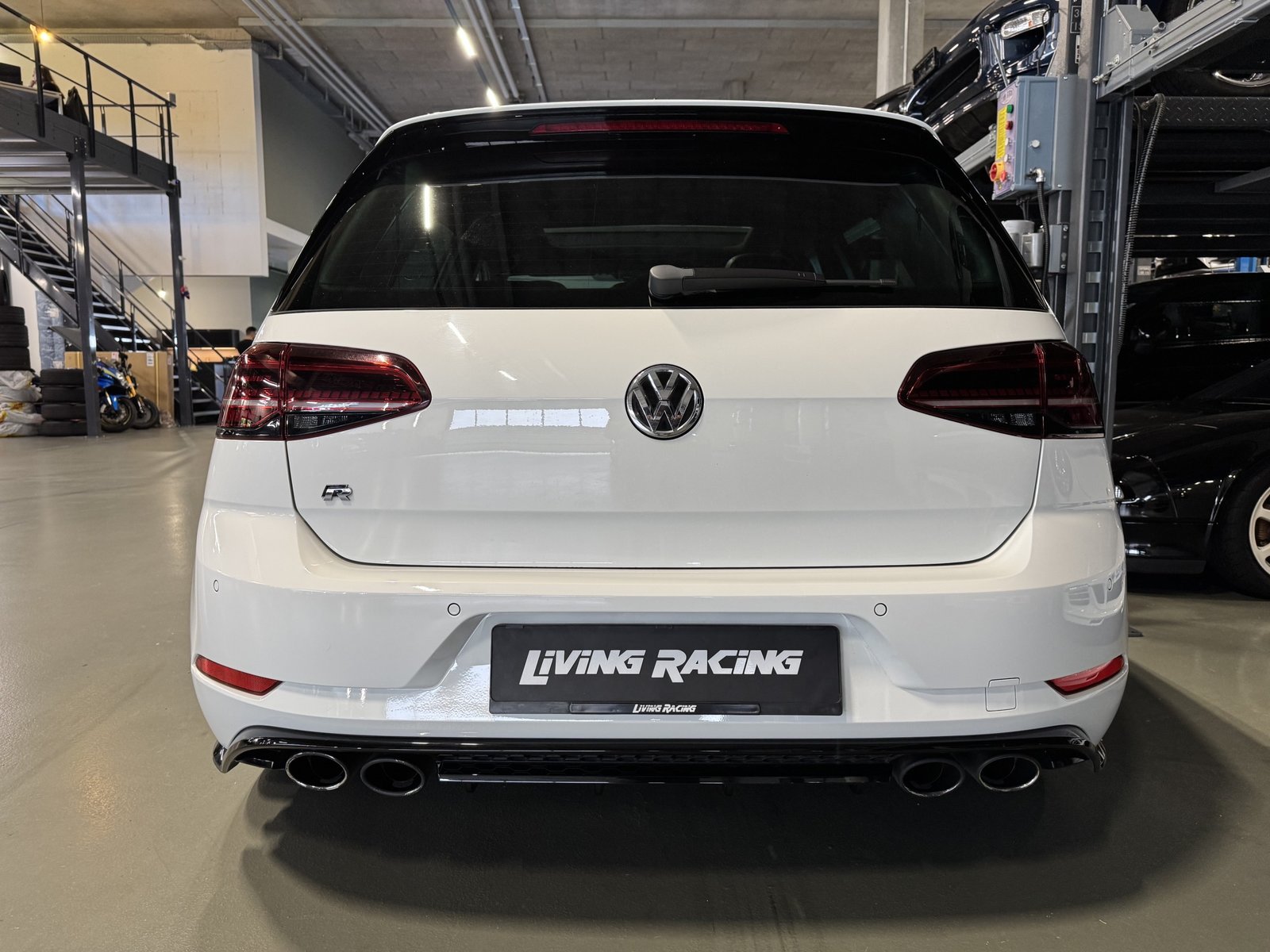 VW Golf 2.0 TSI R 4Motion DSG *ABT 370*, Benzin, Occasion / Gebraucht, Automatik - 4