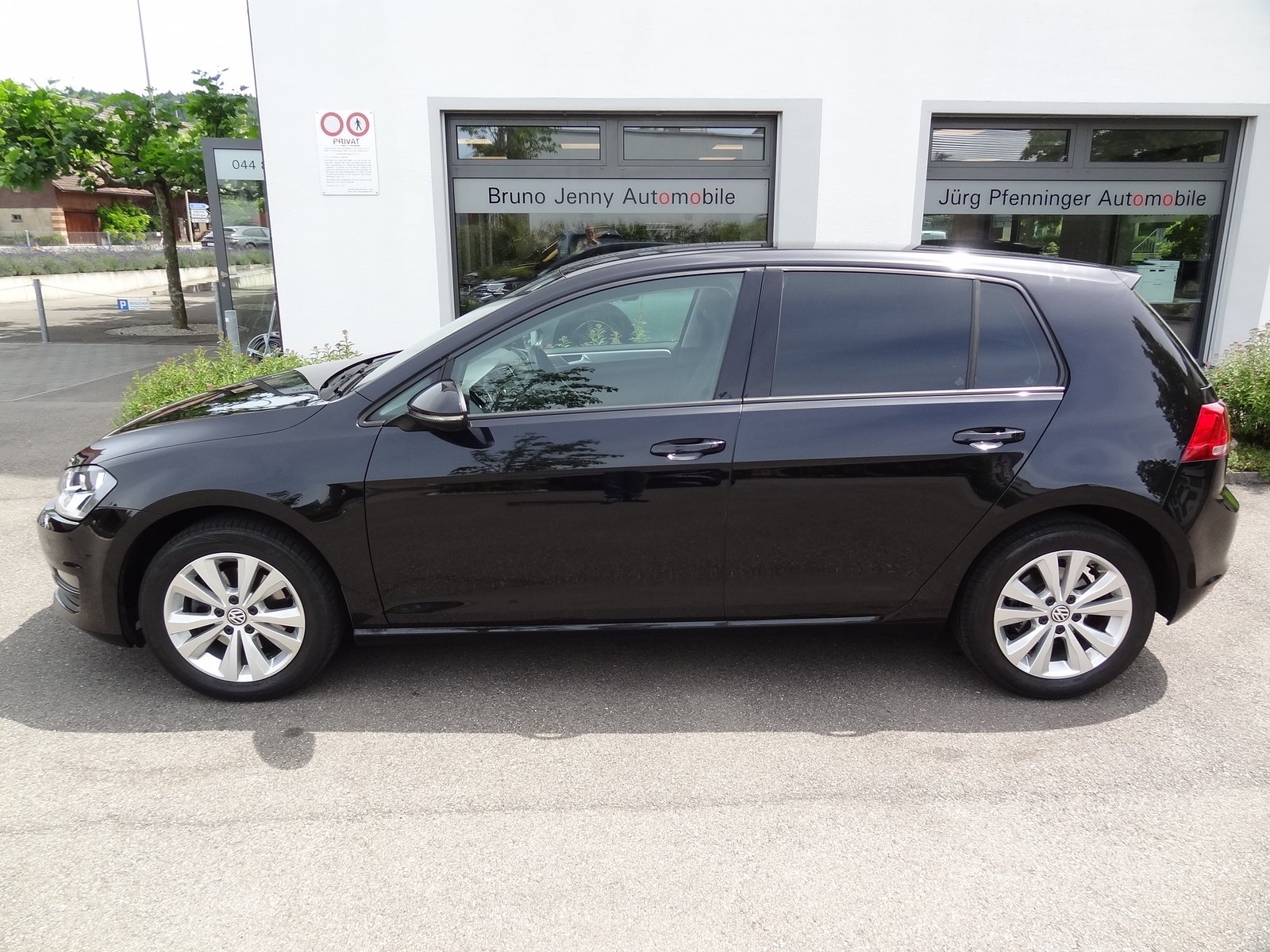 VW Golf 1.6 TDI Comfortline 4Motion, Diesel, Second hand / Used, Manual - 2
