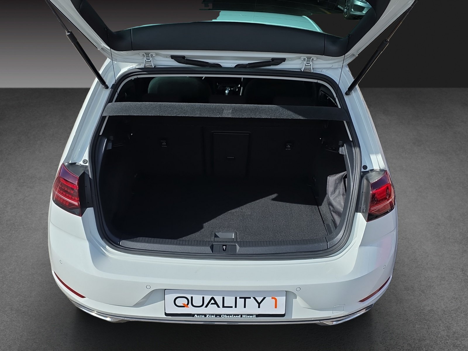 VW Golf 2.0 TDI Swiss-Line 4Motion DSG, Diesel, Occasion / Gebraucht, Automatik - 7