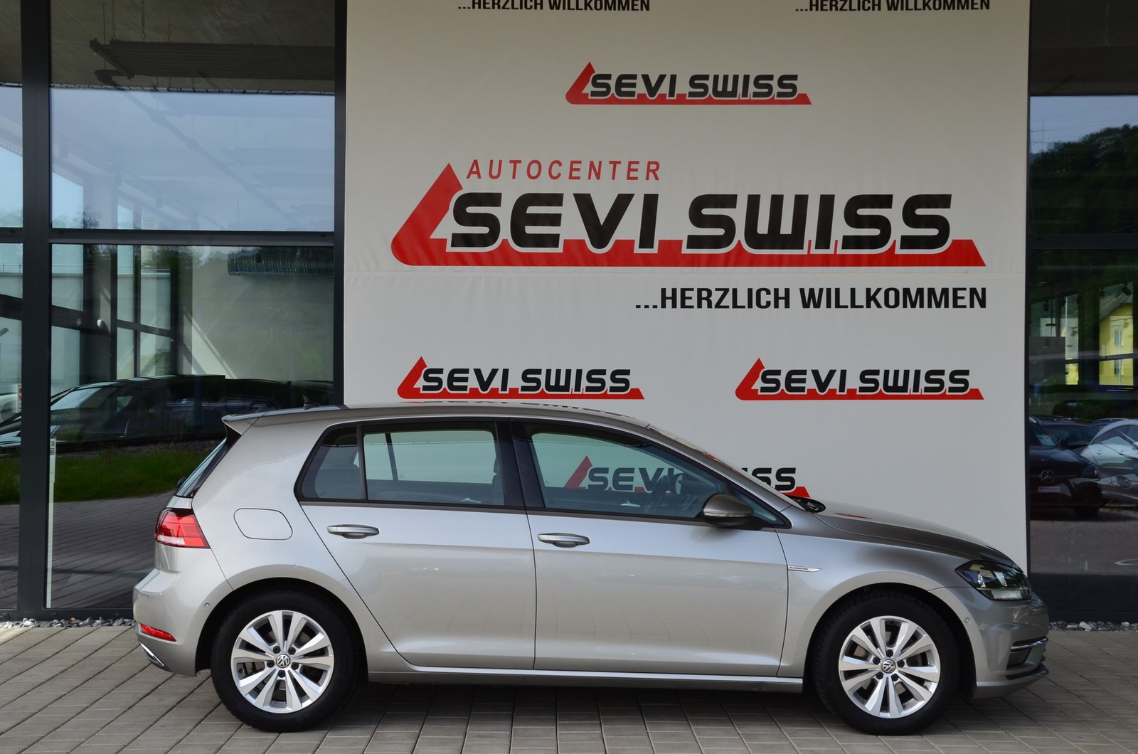 VW Golf 1.5 TSI EVO Comfortline DSG*Frisch ab MFK,1 Jahr ode, Benzin, Occasion / Gebraucht, Automatik - 3