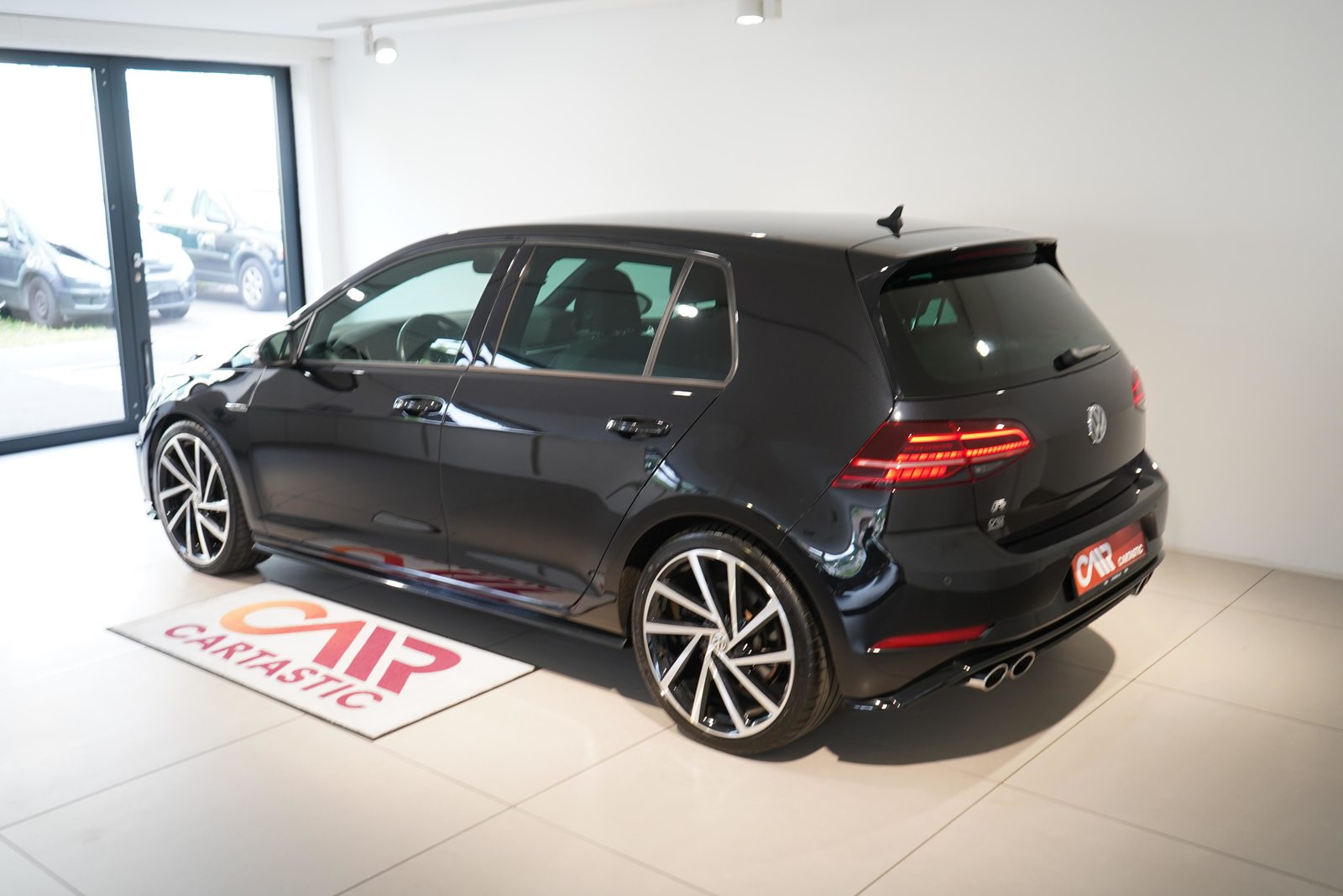 VW Golf VII 2.0 TSI R 310 DSG 4motion, Benzin, Occasion / Gebraucht, Automatik - 3
