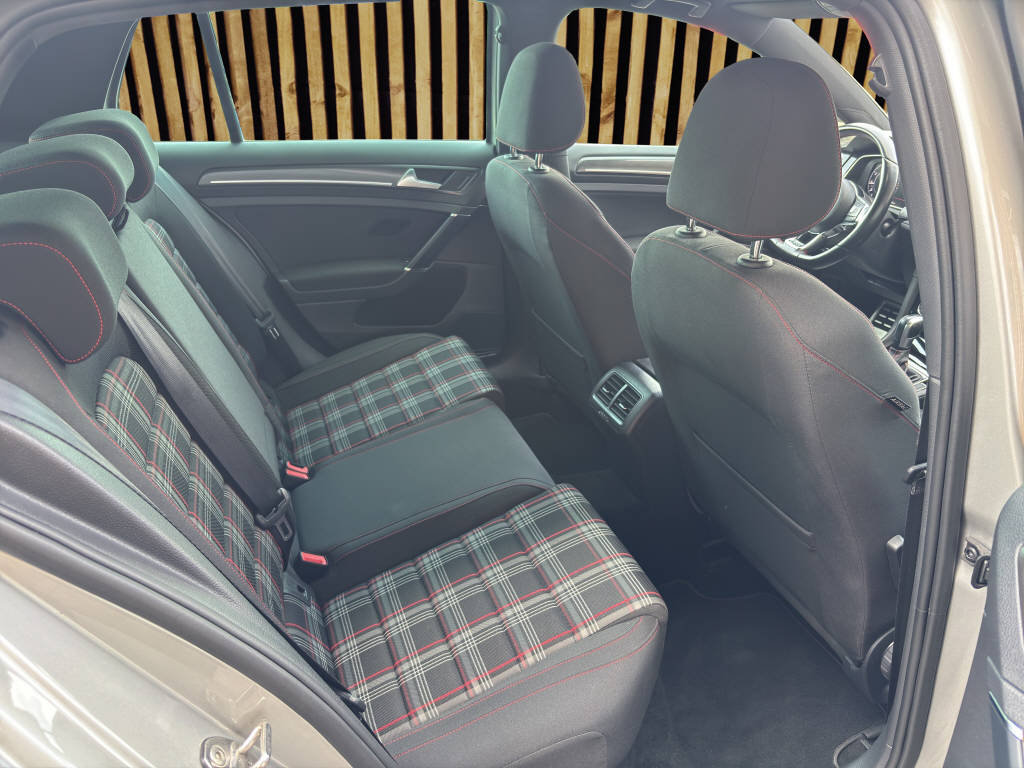 VW Golf VII 2.0 TSI GTI Performance DSG, Essence, Occasion / Utilisé, Automatique - 6