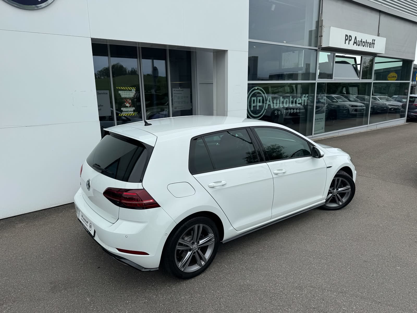 VW Golf Edition 45, Essence, Occasion / Utilisé, Automatique - 4