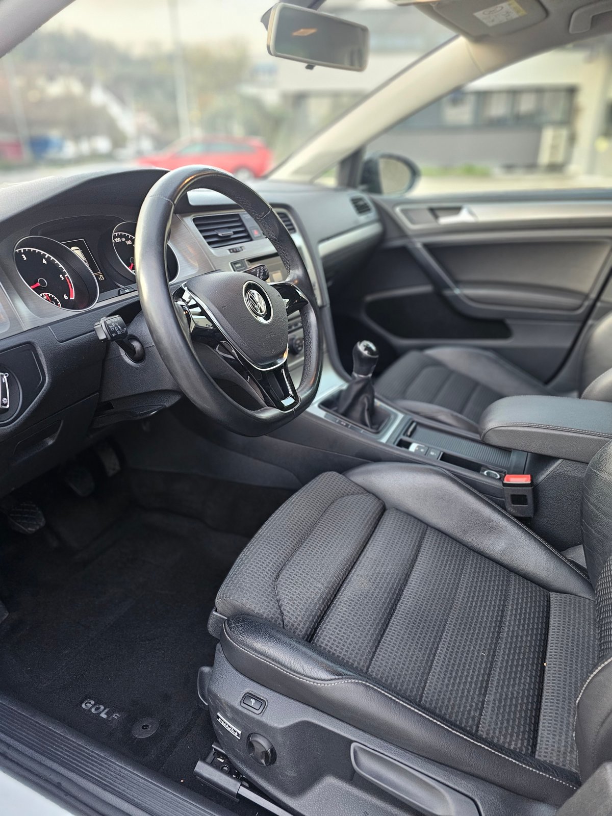 VW Golf 1.6 TDI Comfortline 4Motion, Diesel, Occasion / Gebraucht, Handschaltung - 6