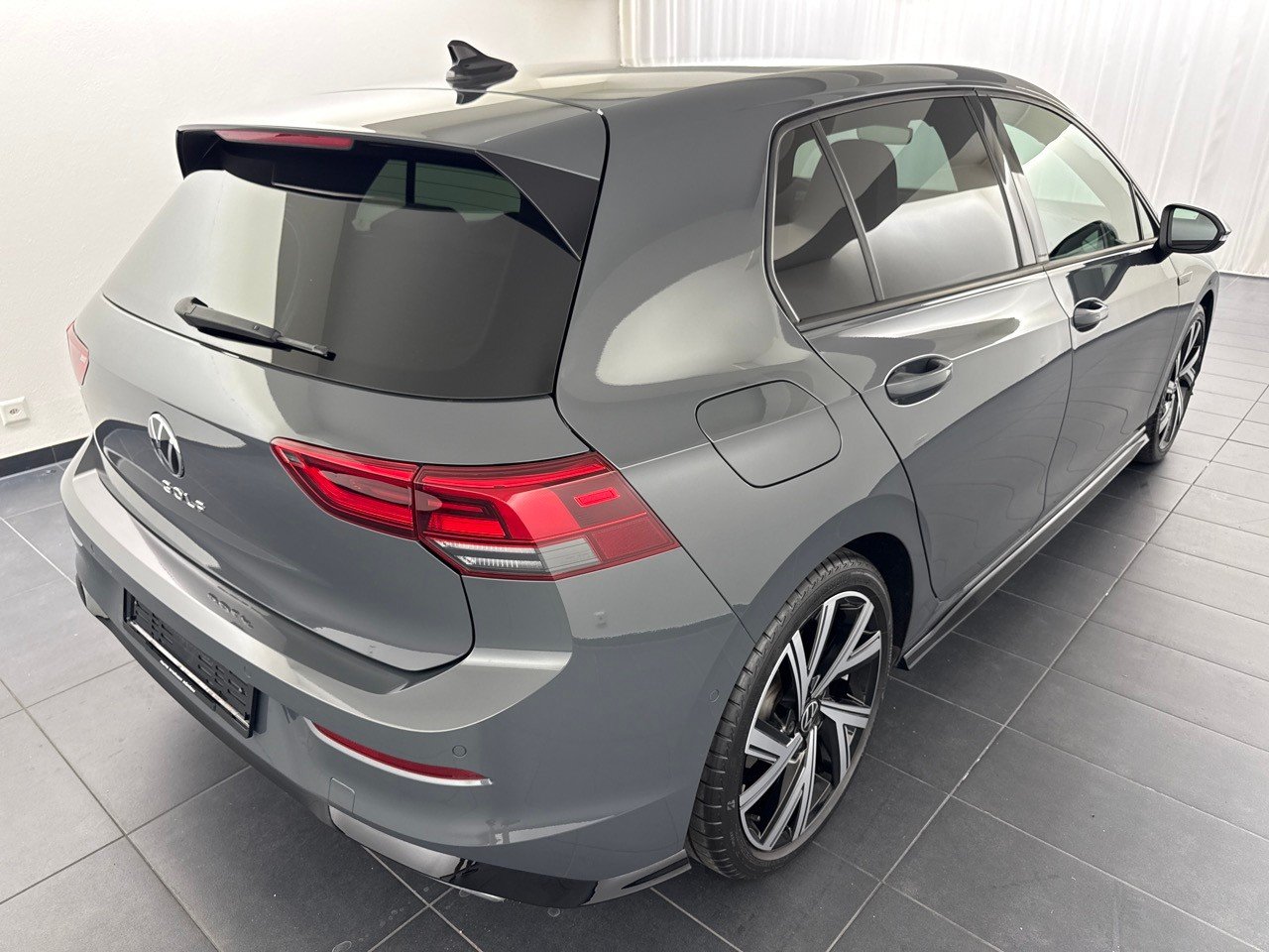 VW Golf 2.0 TDI R-Line DSG, Diesel, Second hand / Used, Automatic - 3