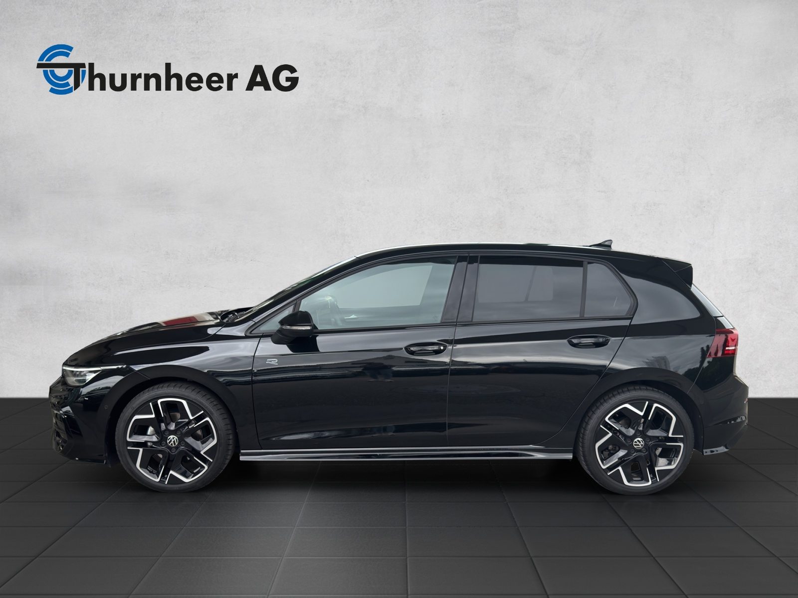 VW Golf R-Line, Petrol, Second hand / Used, Automatic - 3