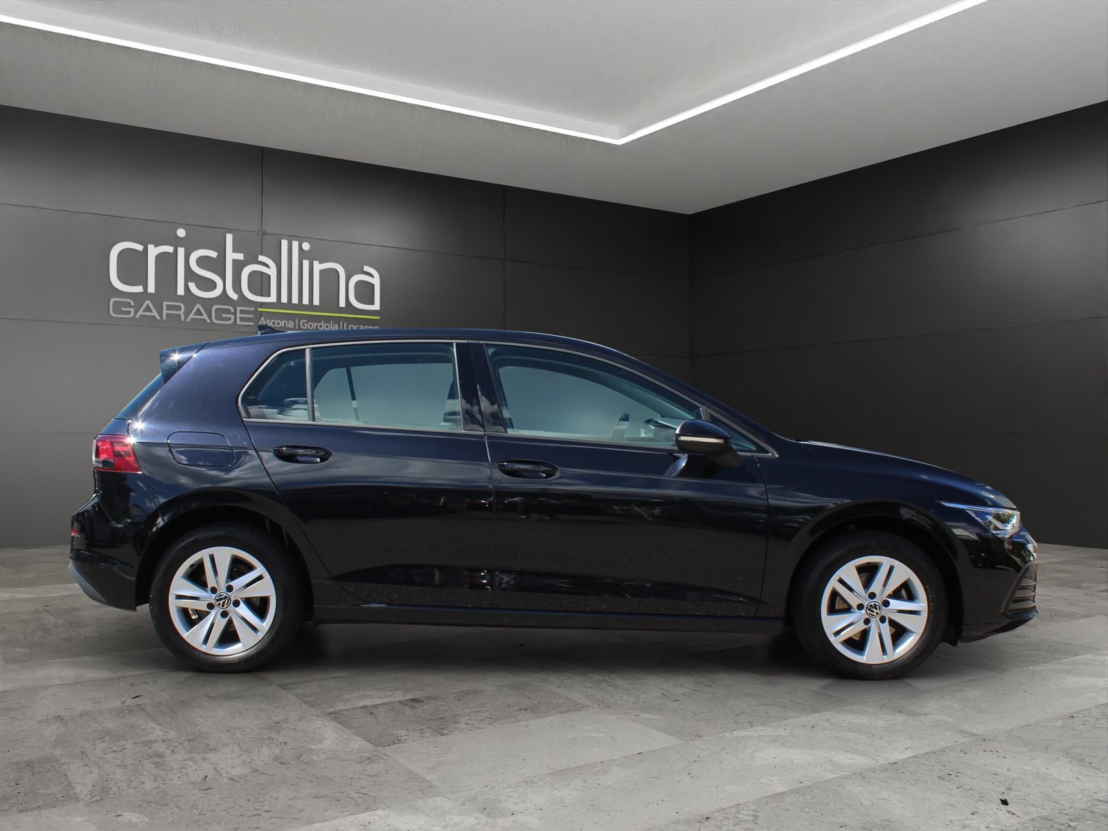 VW Golf VIII 1.0 TSI Life DSG, Mild-Hybrid Petrol/Electric, Second hand / Used, Automatic - 5