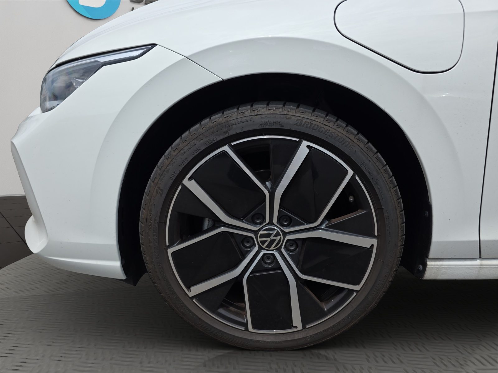 VW Golf PA Style ED50 PHEV, Voll-Hybrid Benzin/Elektro, Occasion / Gebraucht, Automatik - 7