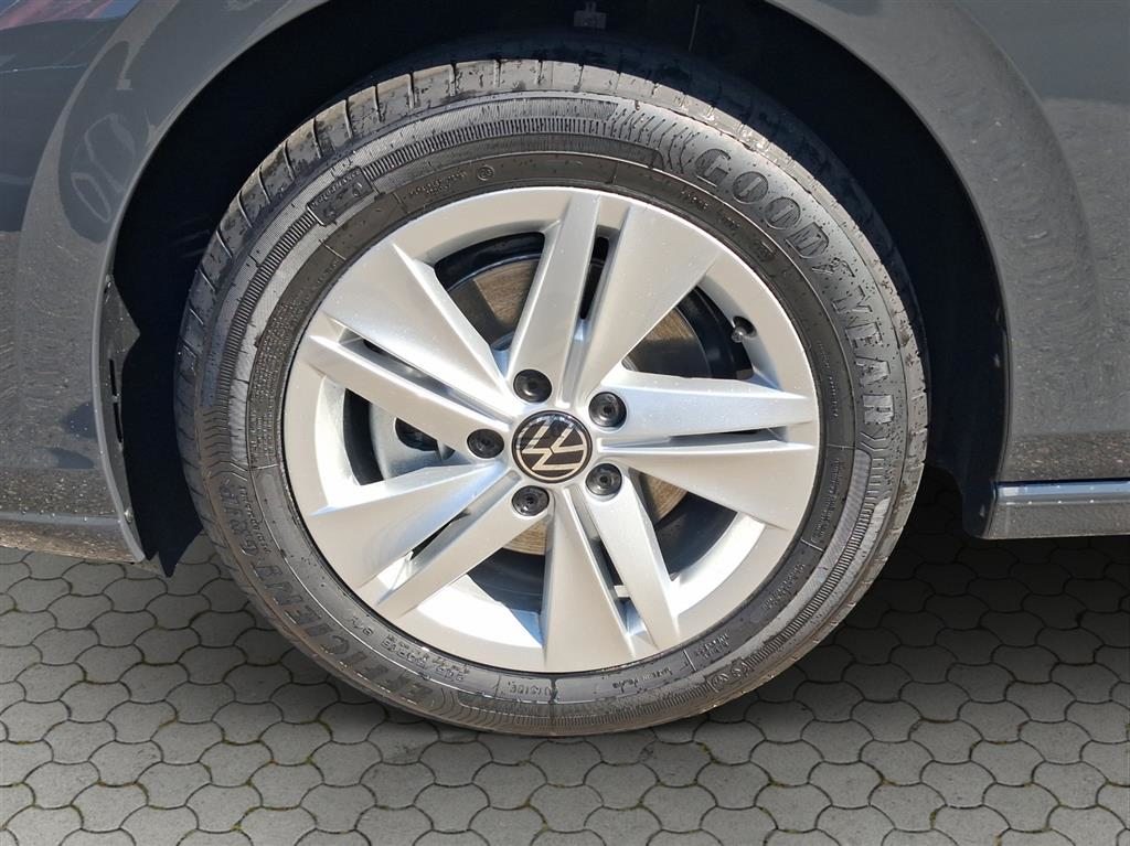 VW Golf Value, Petrol, Second hand / Used, Automatic - 6
