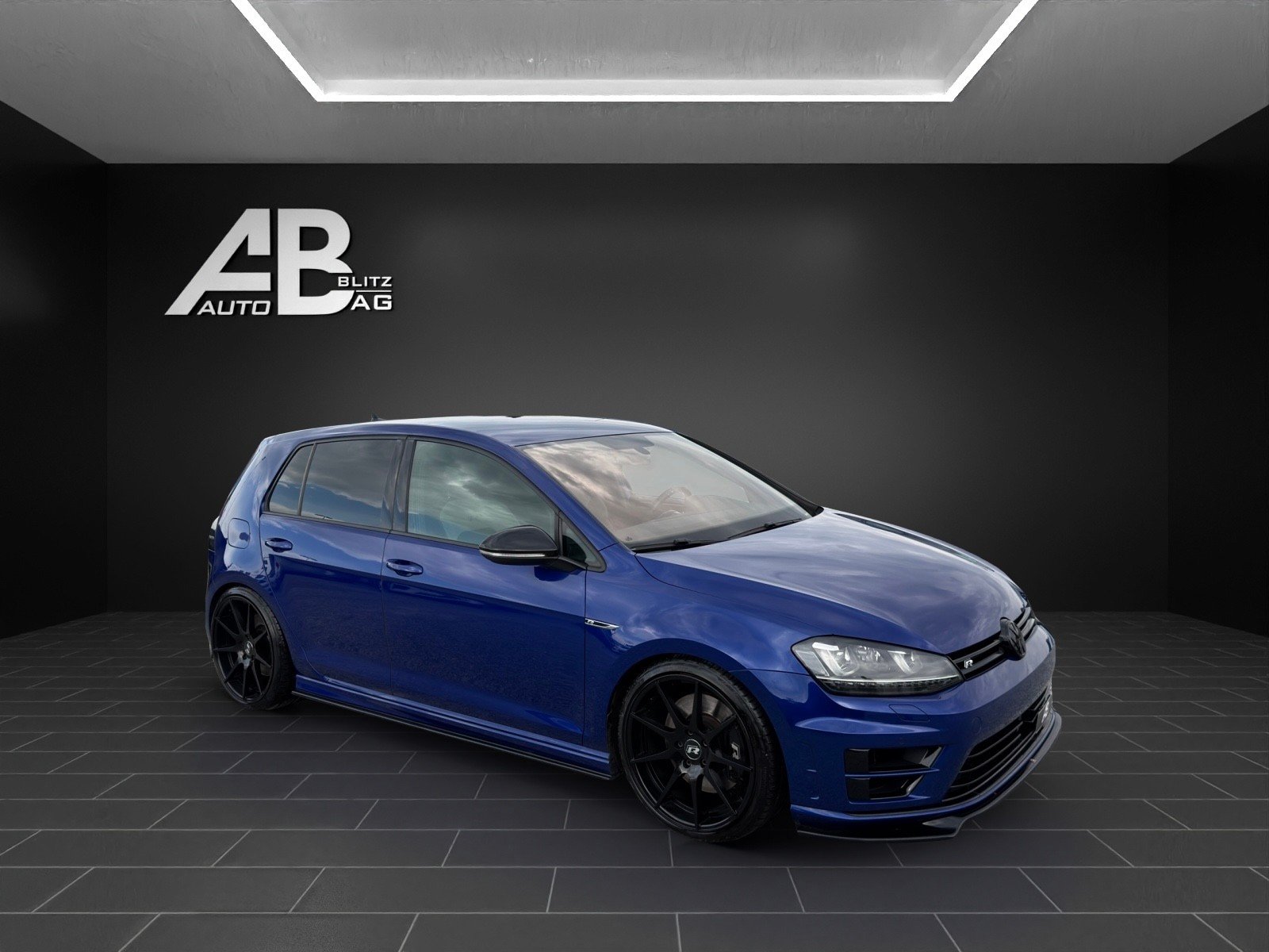 VW Golf VII 2.0 TSI R 4Motion DSG mit 301 PS, Benzin, Occasion / Gebraucht, Automatik - 6