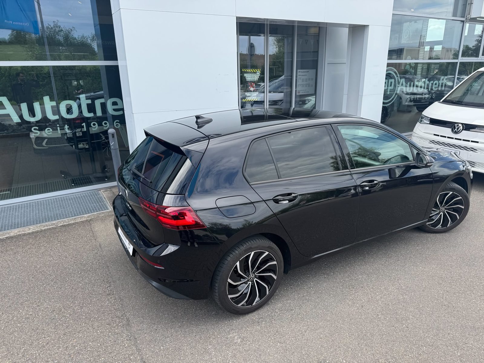 VW Golf Life, Benzin, Occasion / Gebraucht, Automatik - 4