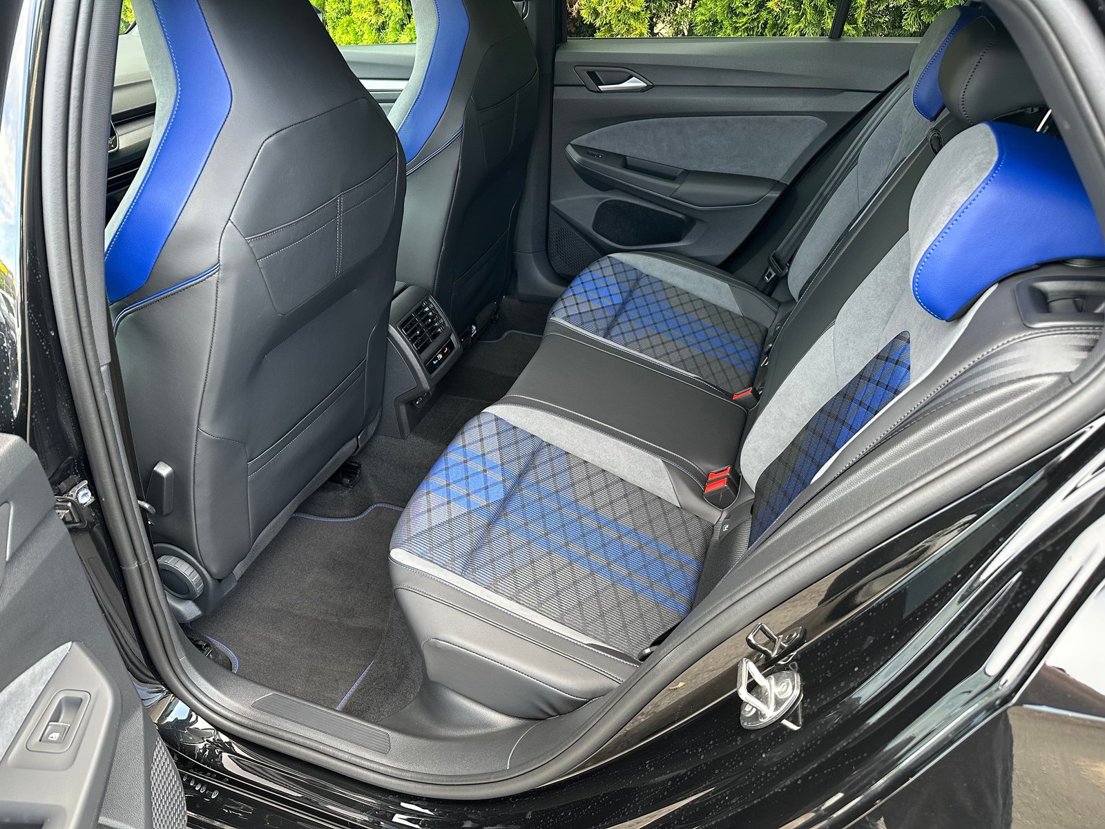 VW Golf 2.0 TSI R 333PS Black Edition R-Performance 4Motion, Benzina, Occasioni / Usate, Automatico - 7