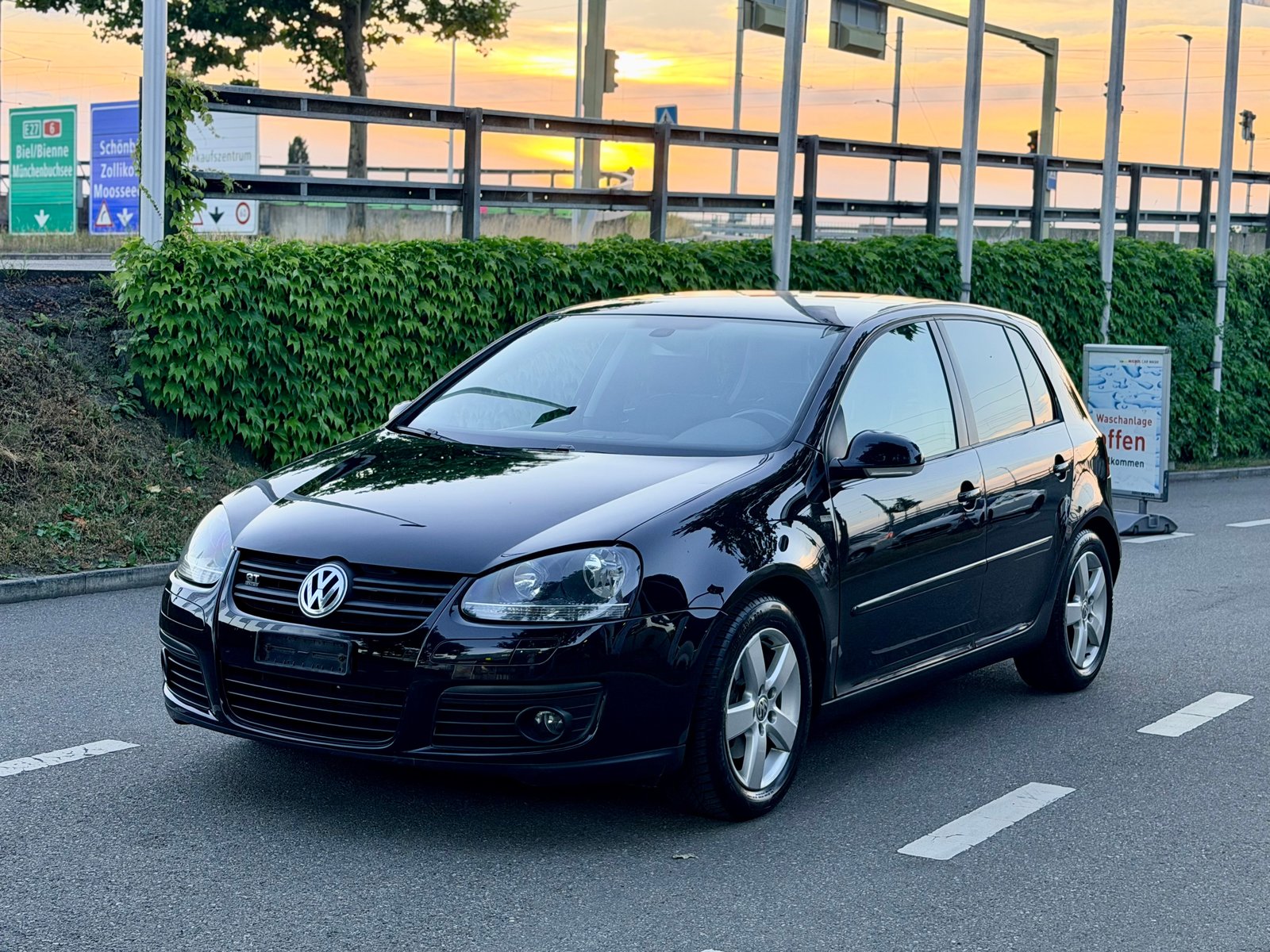VW Golf 2.0 TDI GT Sport 4Motion, Diesel, Second hand / Used, Manual - 2