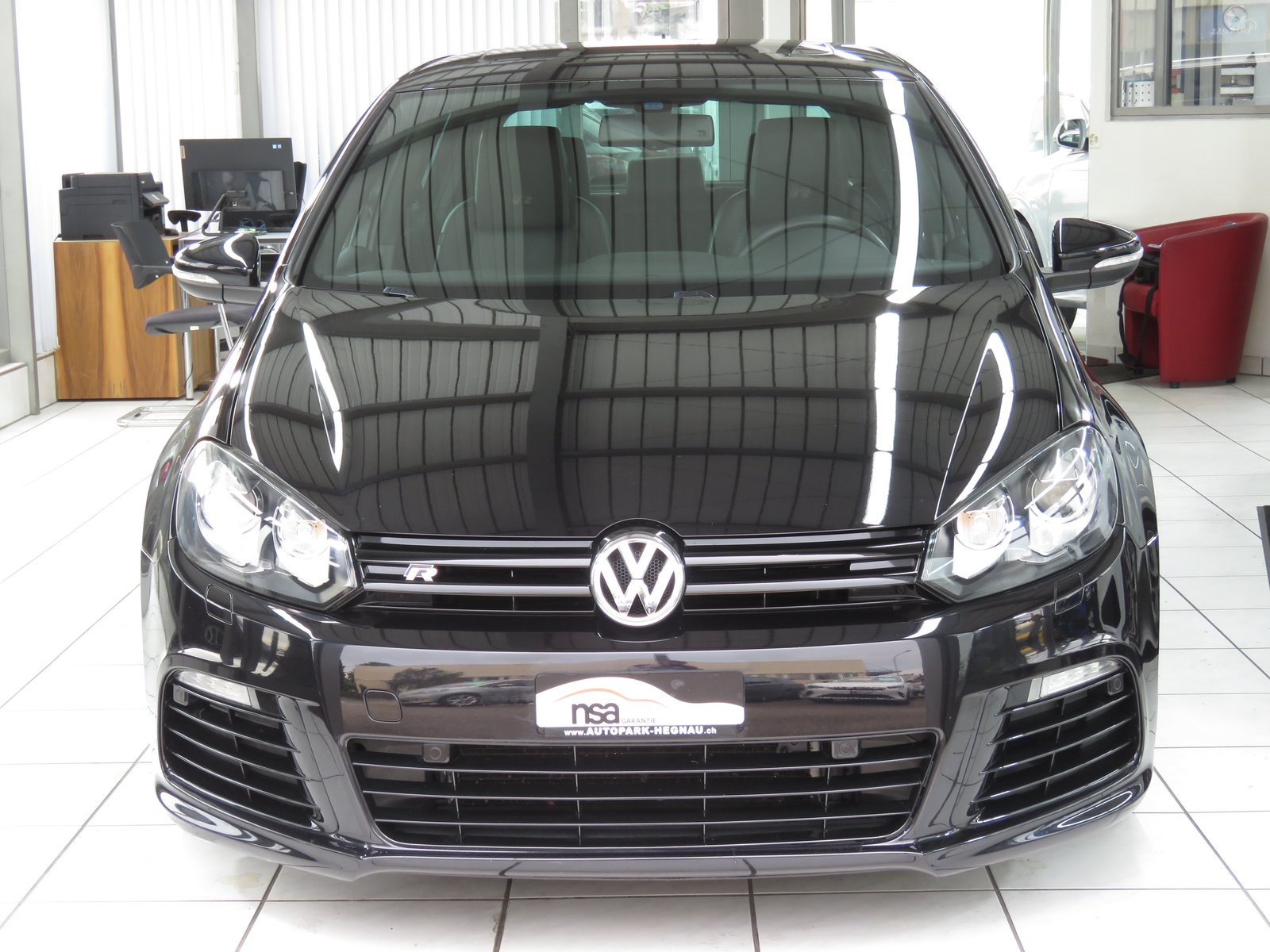 VW Golf 2.0 TSI R 4Motion, Benzin, Occasion / Gebraucht, Handschaltung - 2