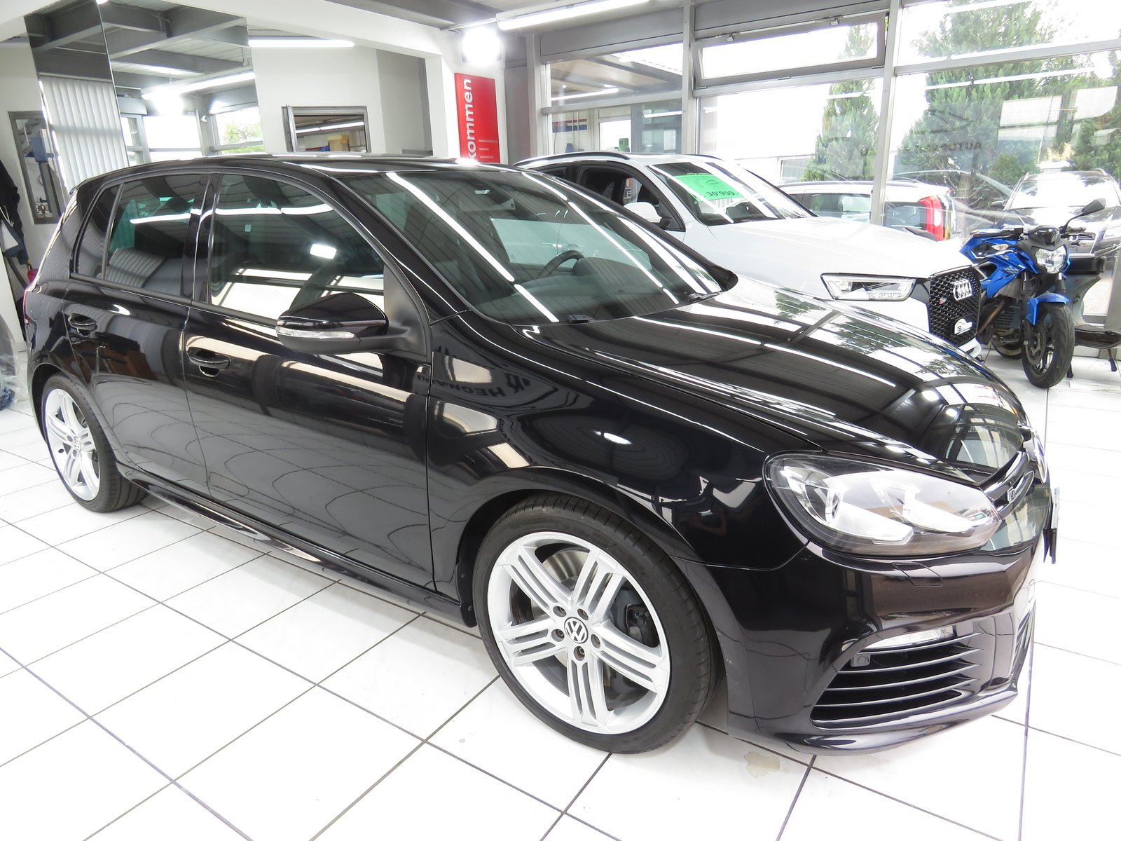 VW Golf 2.0 TSI R 4Motion, Benzin, Occasion / Gebraucht, Handschaltung - 3
