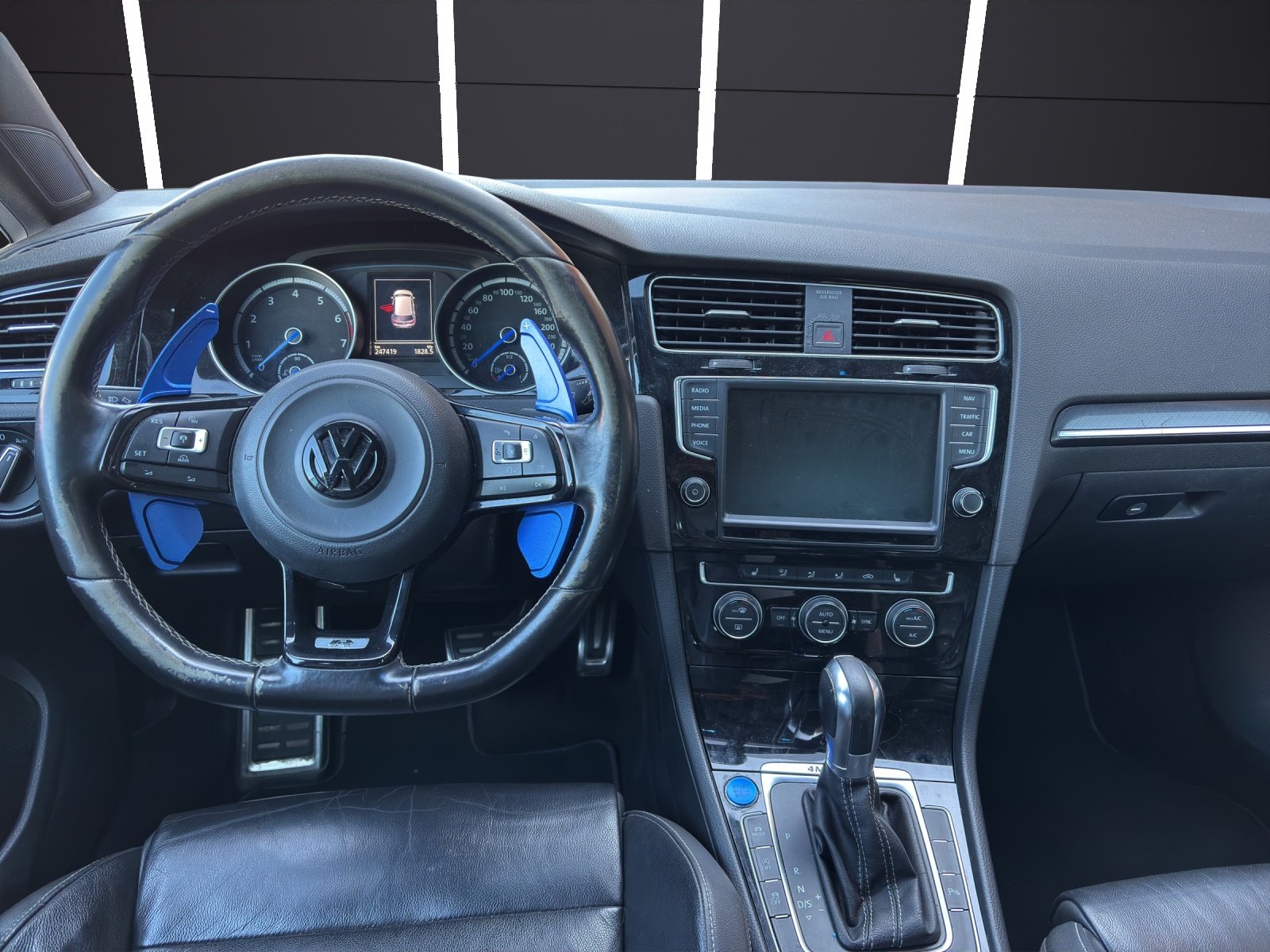 VW Golf 2.0 TSI R 4Motion DSG, Benzin, Occasion / Gebraucht, Automatik - 5