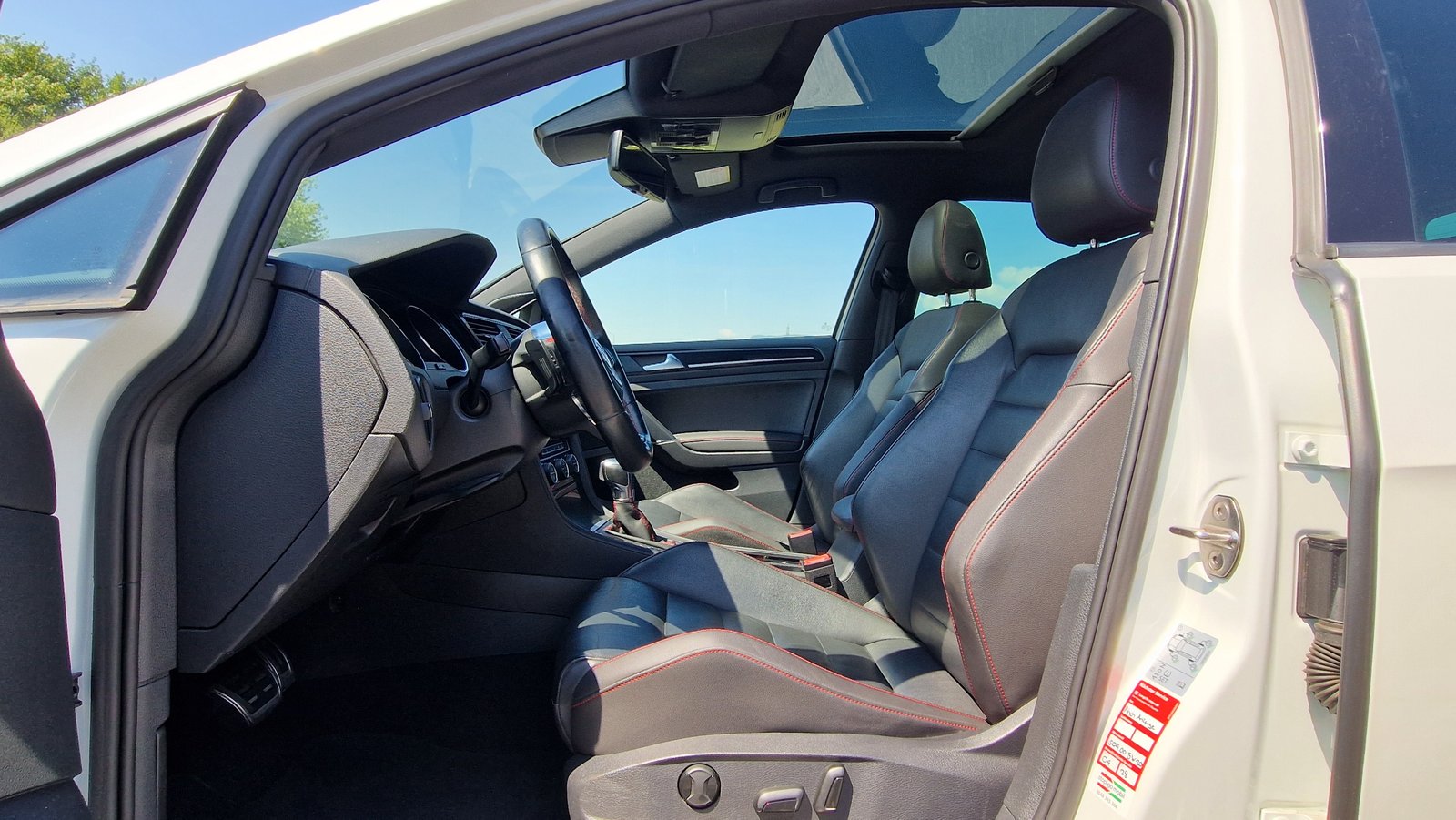 VW Golf 2.0 TSI GTI Performance DSG, Petrol, Second hand / Used, Automatic - 5