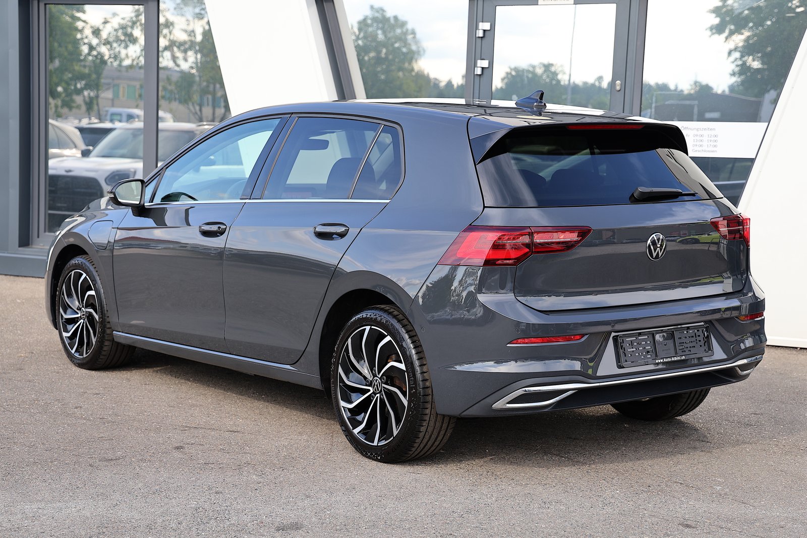 VW Golf 1.4 TSI PHEV Style DSG, Plug-in-Hybrid Benzin/Elektro, Occasion / Gebraucht, Automatik - 6