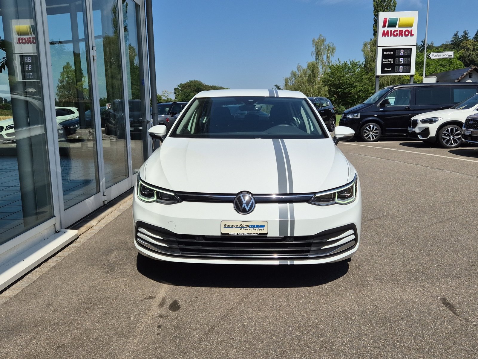 VW Golf 1.5 eTSI mHEV ACT First Edition DSG, Mild-Hybrid Benzin/Elektro, Occasion / Gebraucht, Automatik - 2
