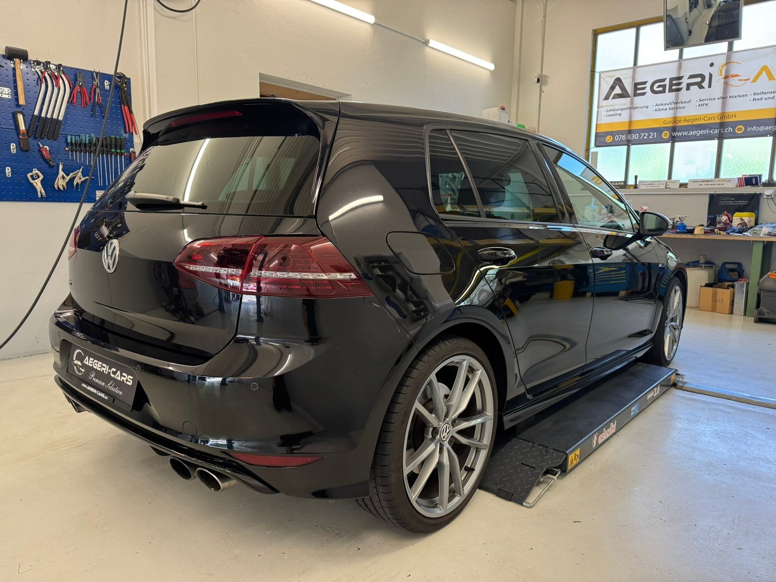 VW Golf 2.0 TSI R 4Motion DSG, Essence, Occasion / Utilisé, Automatique - 4