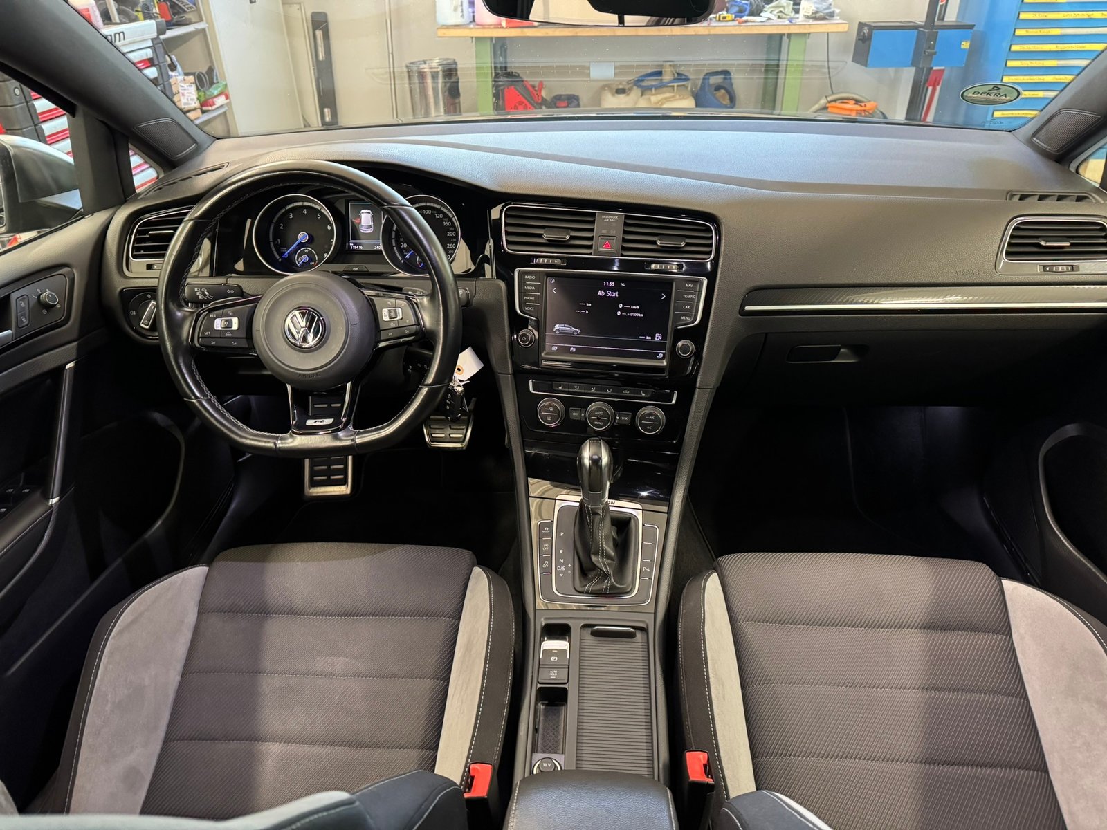 VW Golf 2.0 TSI R 4Motion DSG, Essence, Occasion / Utilisé, Automatique - 7