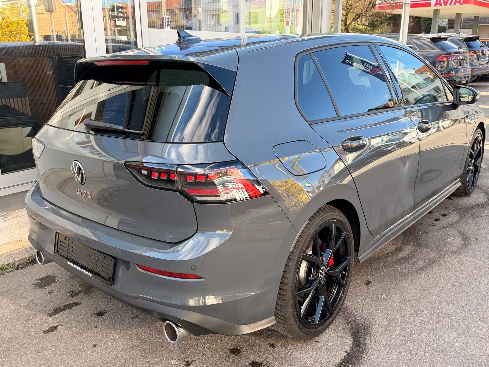 VW Golf 2.0 TSI 265PS GTI *** NEUSTES MODEL*** BLACK STYLE M, Petrol, Second hand / Used, Automatic - 4