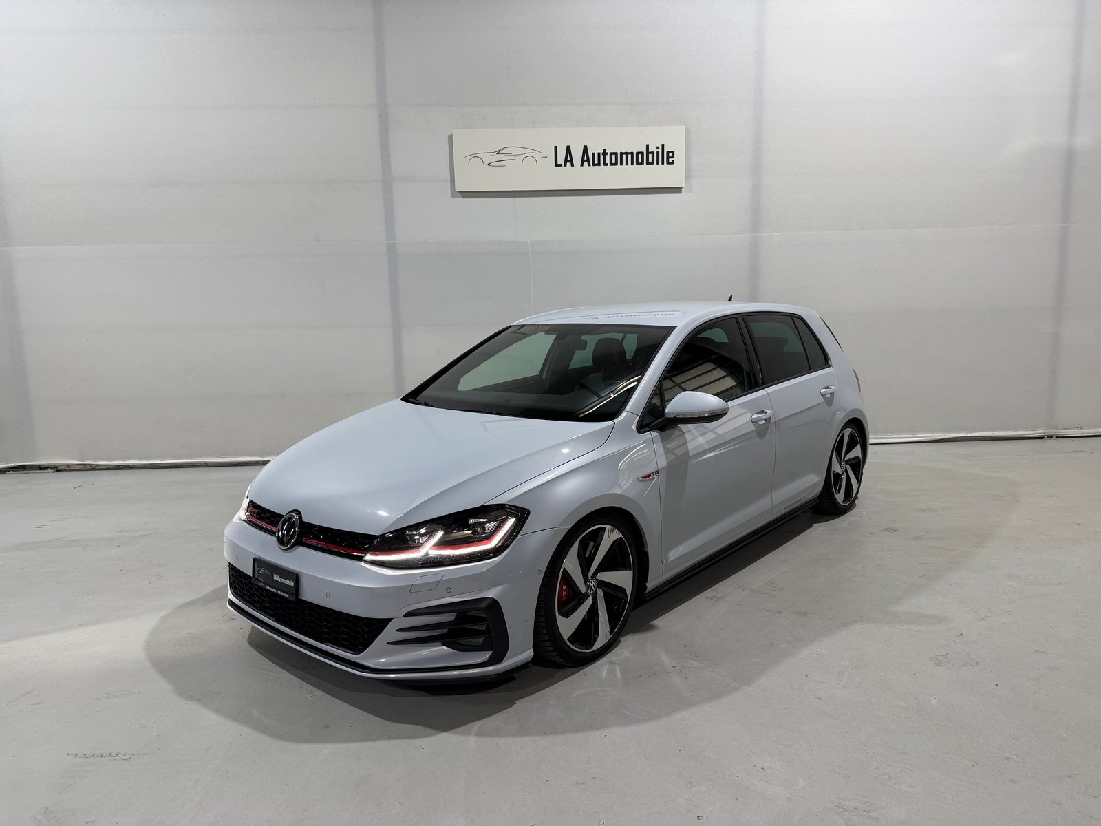 VW Golf 2.0 TSI GTI Performance DSG