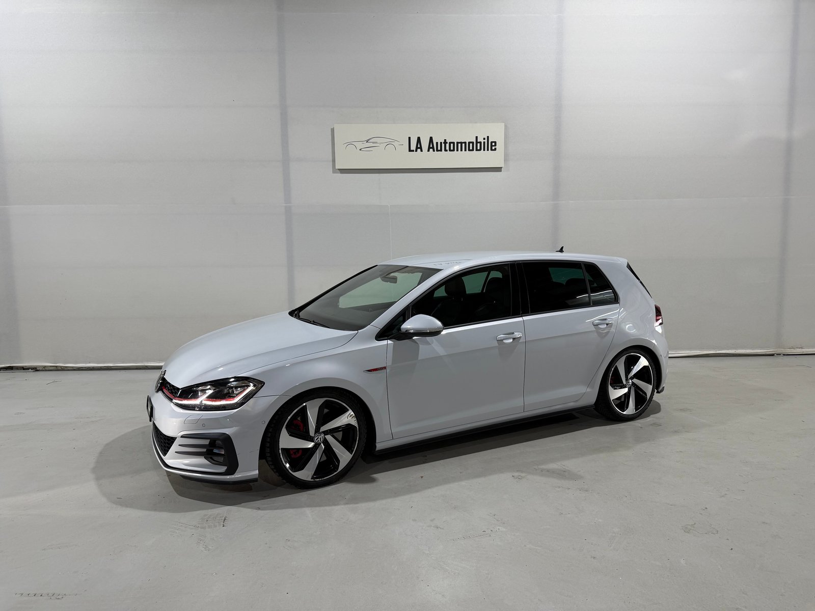 VW Golf 2.0 TSI GTI Performance DSG, Essence, Occasion / Utilisé, Automatique - 2