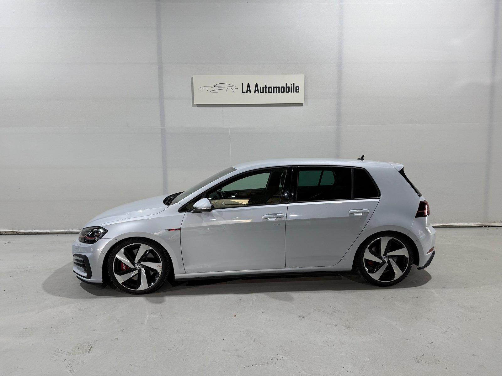 VW Golf 2.0 TSI GTI Performance DSG, Essence, Occasion / Utilisé, Automatique - 3