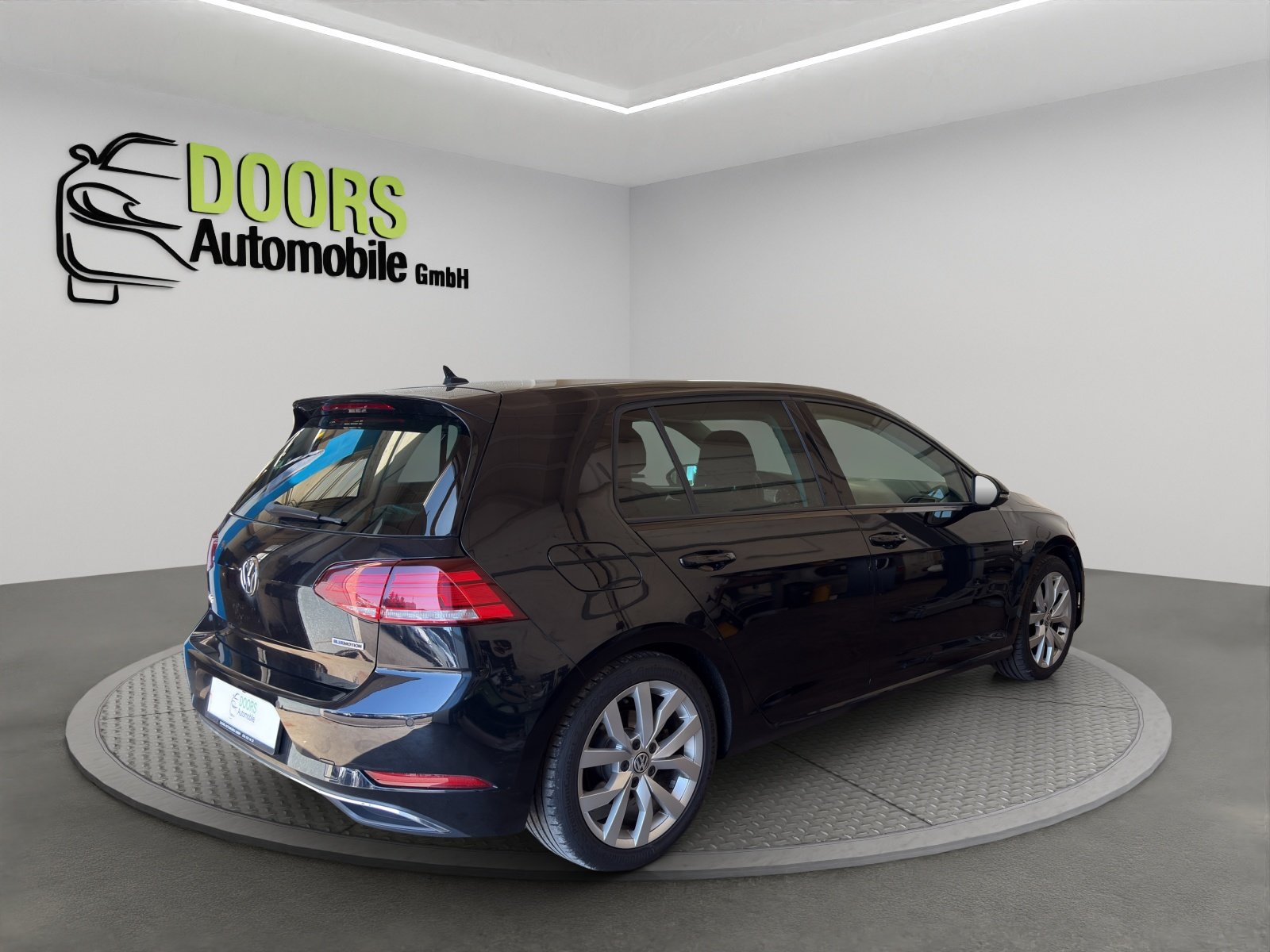 VW Golf 1.5 TSI EVO Comfortline DSG, Petrol, Second hand / Used, Automatic - 5