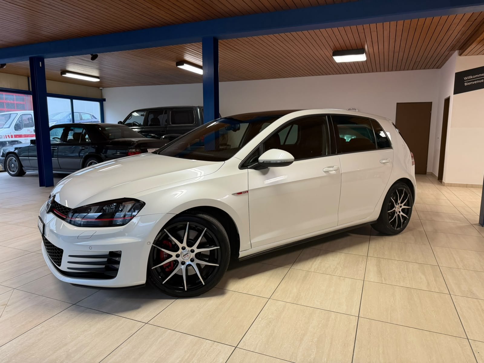 VW Golf 2.0 TSI GTI Performance DSG, Essence, Occasion / Utilisé, Automatique - 4