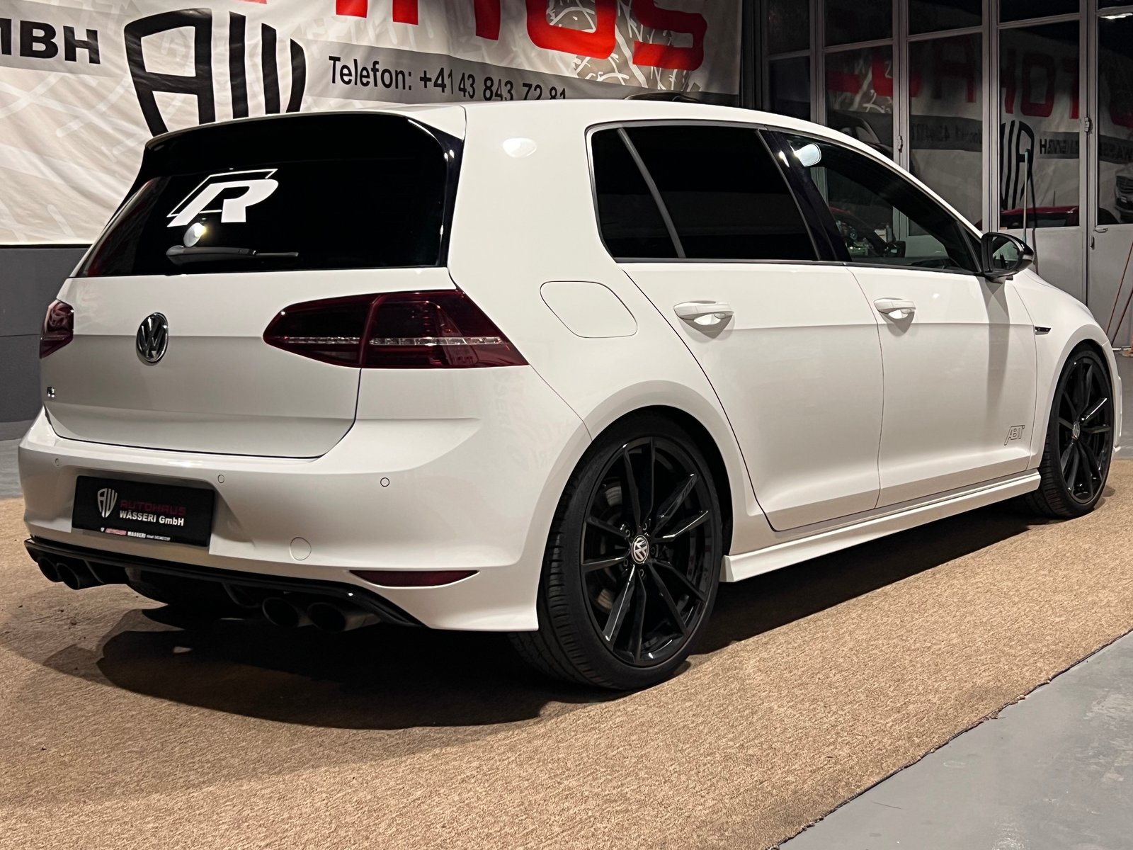 VW Golf 2.0 TSI R 4Motion, Benzin, Occasion / Gebraucht, Handschaltung - 3