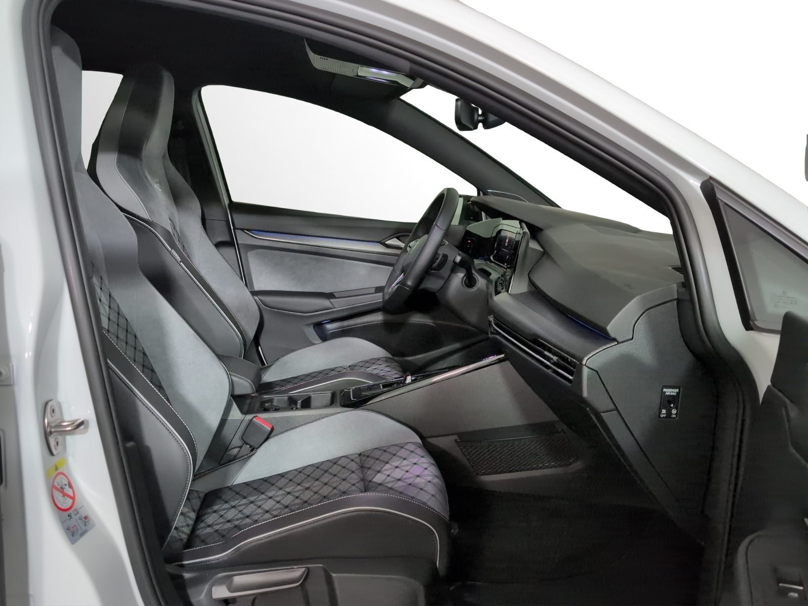 VW Golf R-Line 75 Edition, Petrol, Second hand / Used, Automatic - 7