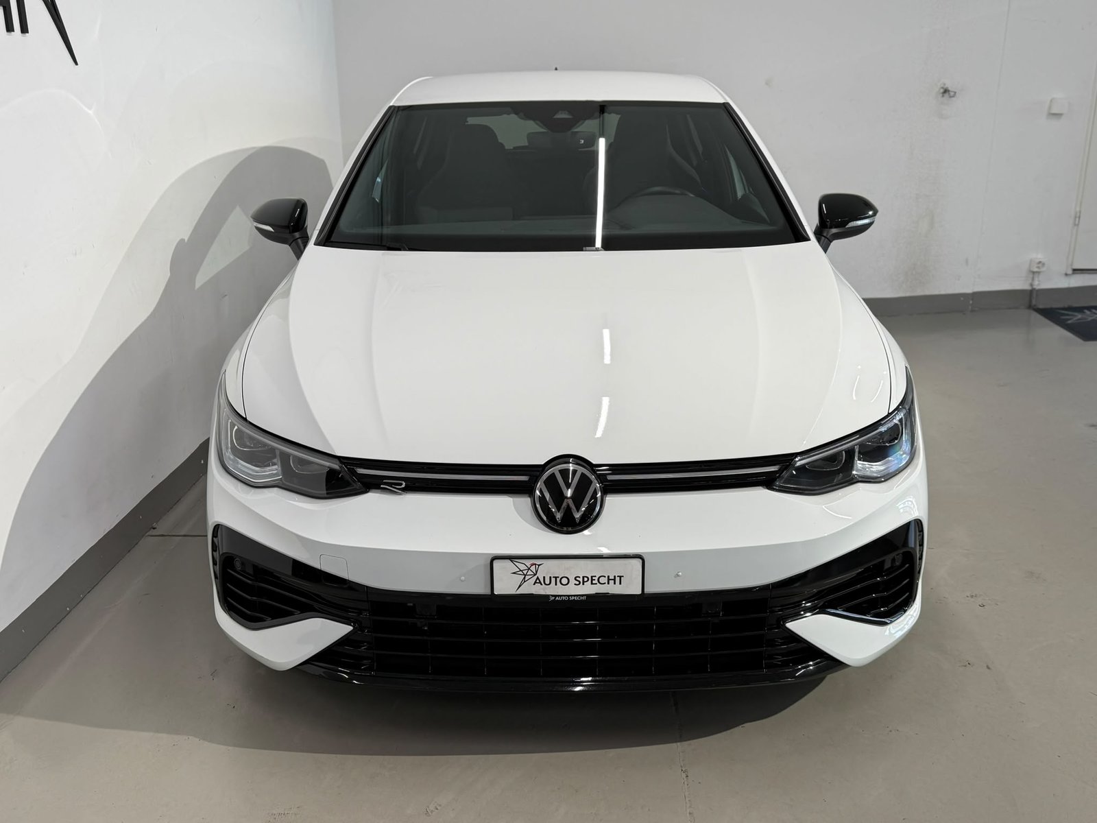VW Golf 2.0 TSI R DSG 4Motion, Petrol, Second hand / Used, Automatic - 4