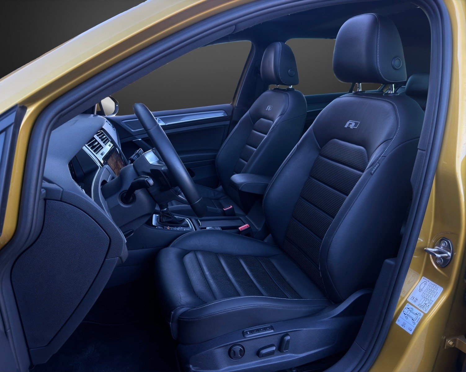 VW Golf VII 1.5 TSI R-Line EVO Highline DSG mit 150 PS, Benzina, Occasioni / Usate, Automatico - 7