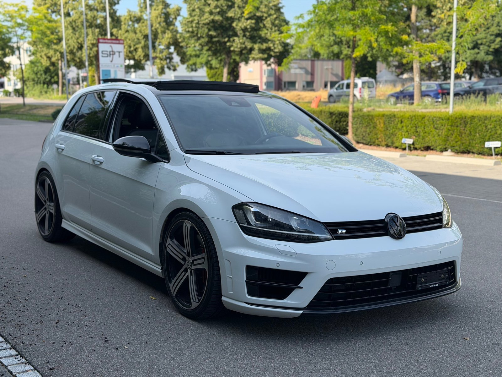 VW Golf 2.0 TSI R 4Motion DSG, Petrol, Second hand / Used, Automatic - 6
