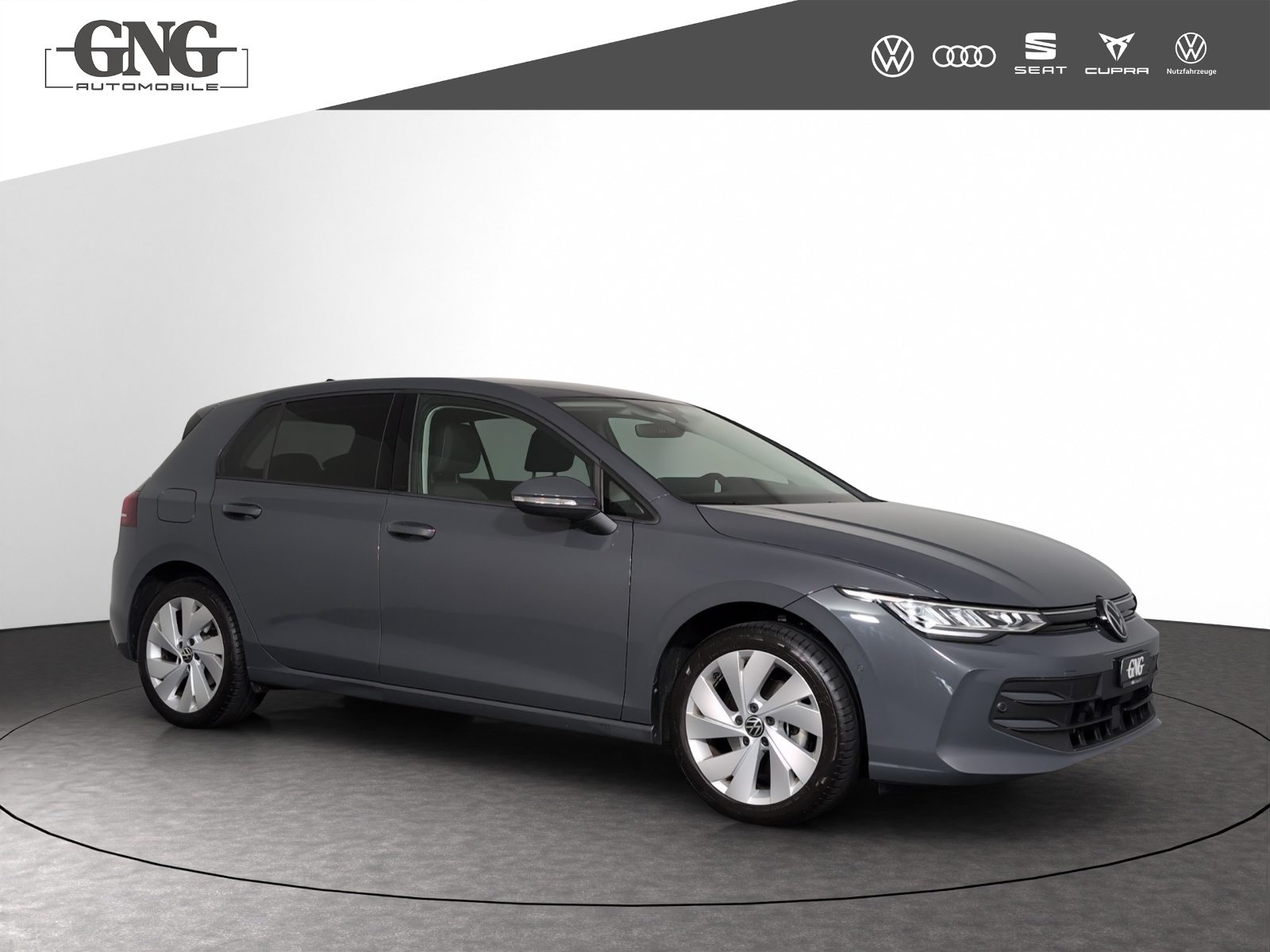 VW Golf PA Life, Petrol, Second hand / Used, Automatic - 4