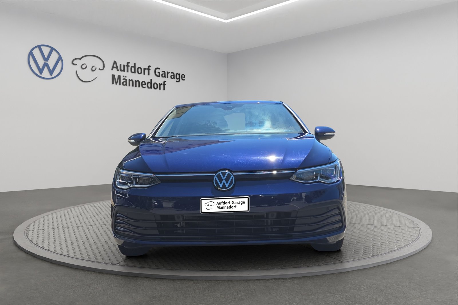 VW Golf 1.5 e TSI ACT Life DSG, Mild-Hybrid Petrol/Electric, Second hand / Used, Automatic - 2
