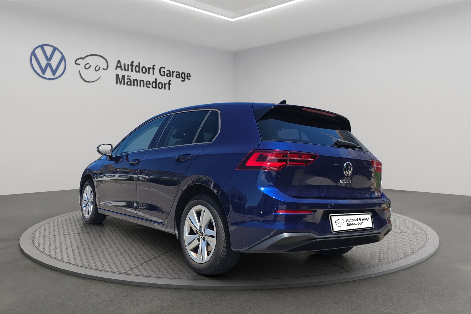 VW Golf 1.5 e TSI ACT Life DSG, Mild-Hybrid Petrol/Electric, Second hand / Used, Automatic - 4