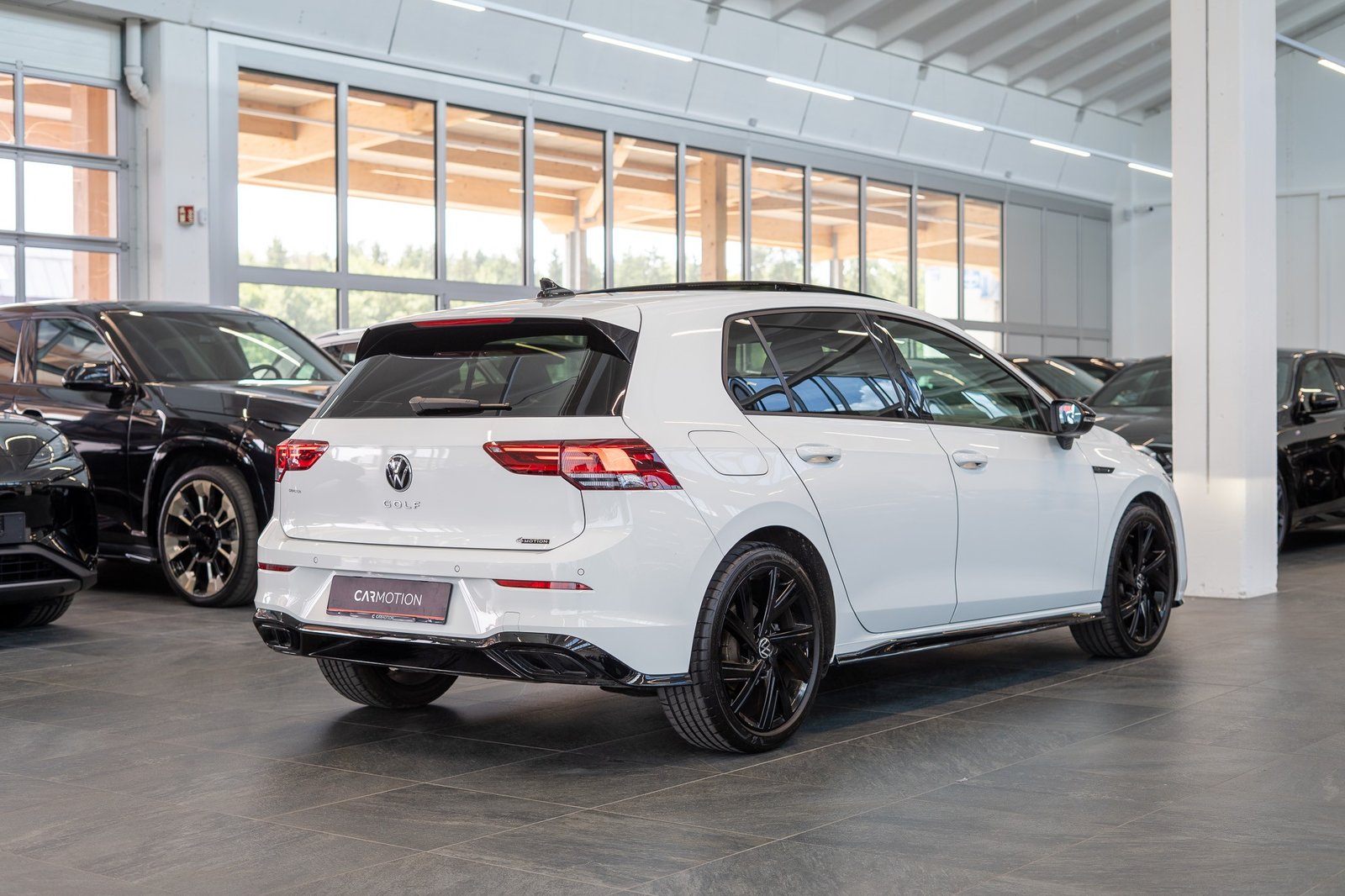 VW Golf 2.0 TSI R-Line DSG 4motion /Panorama / Rückfahrkame, Essence, Occasion / Utilisé, Automatique - 4