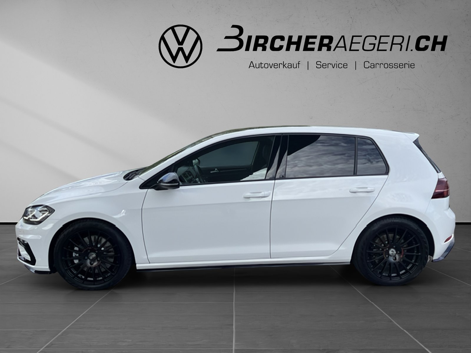 VW Golf 2.0 TSI R 4Motion DSG, Petrol, Second hand / Used, Automatic - 2