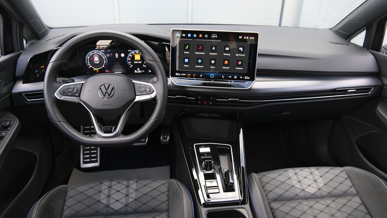 VW Golf 1.5 e TSI mHEV R-Line DSG * Black Style *, Hybride Léger Essence/Électricité, Occasion / Utilisé, Automatique - 7