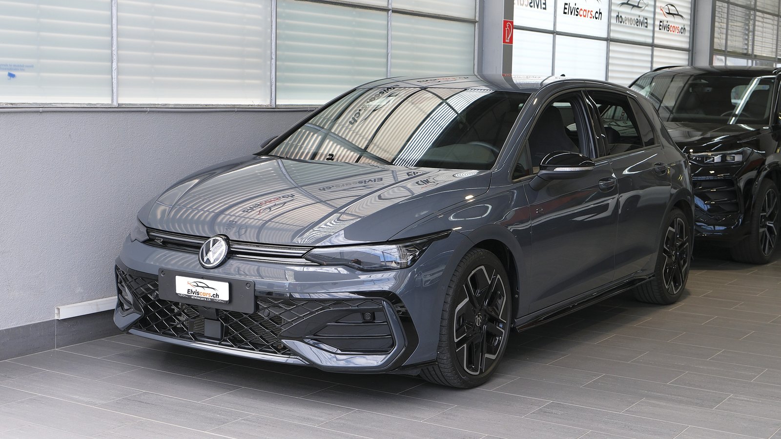 VW Golf 1.5 e TSI mHEV R-Line DSG * Black Style *, Mild-Hybrid Petrol/Electric, Second hand / Used, Automatic - 6