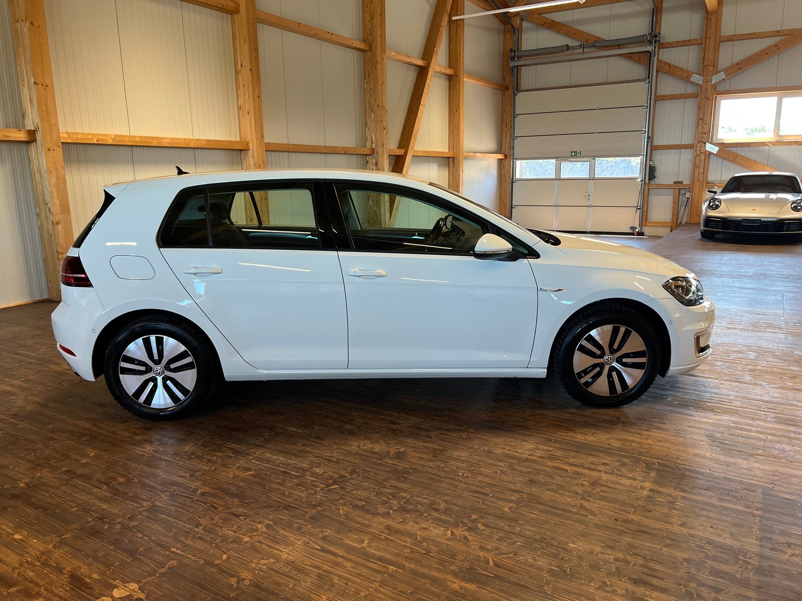 VW e-Golf, Électrique, Occasion / Utilisé, Automatique - 4