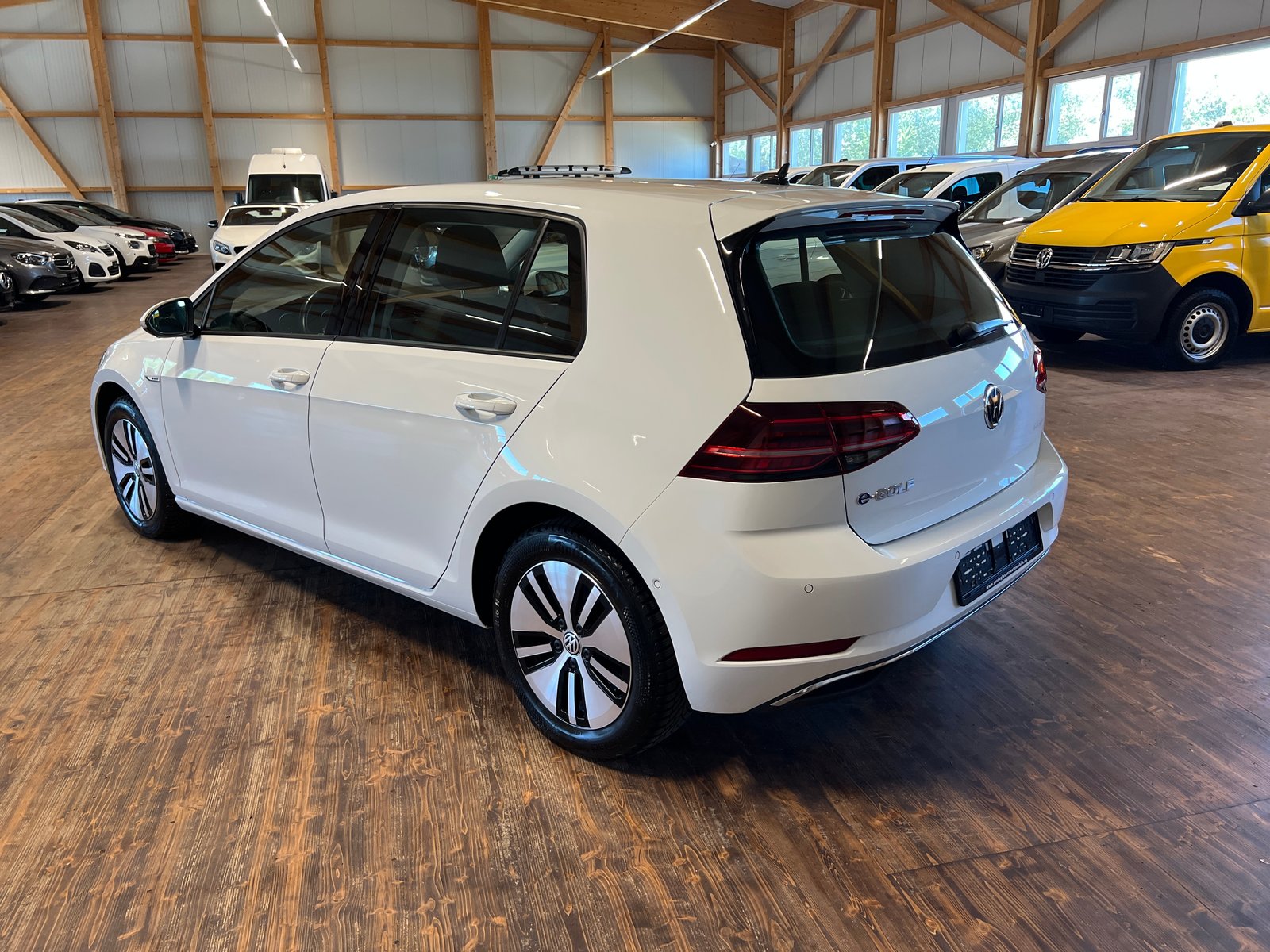 VW e-Golf, Électrique, Occasion / Utilisé, Automatique - 7