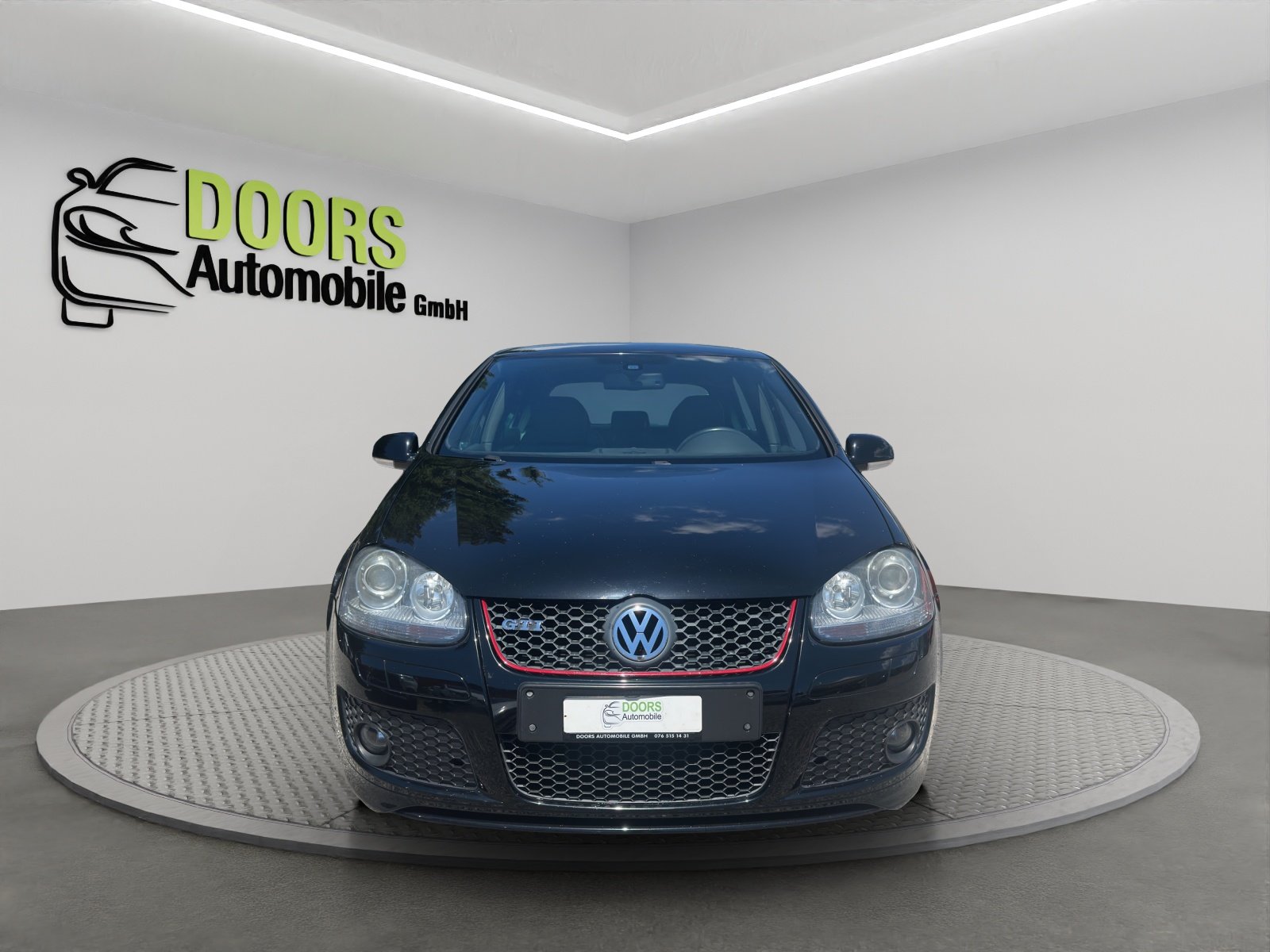 VW Golf 2.0 TFSI GTI Edition 30, Petrol, Second hand / Used, Manual - 2