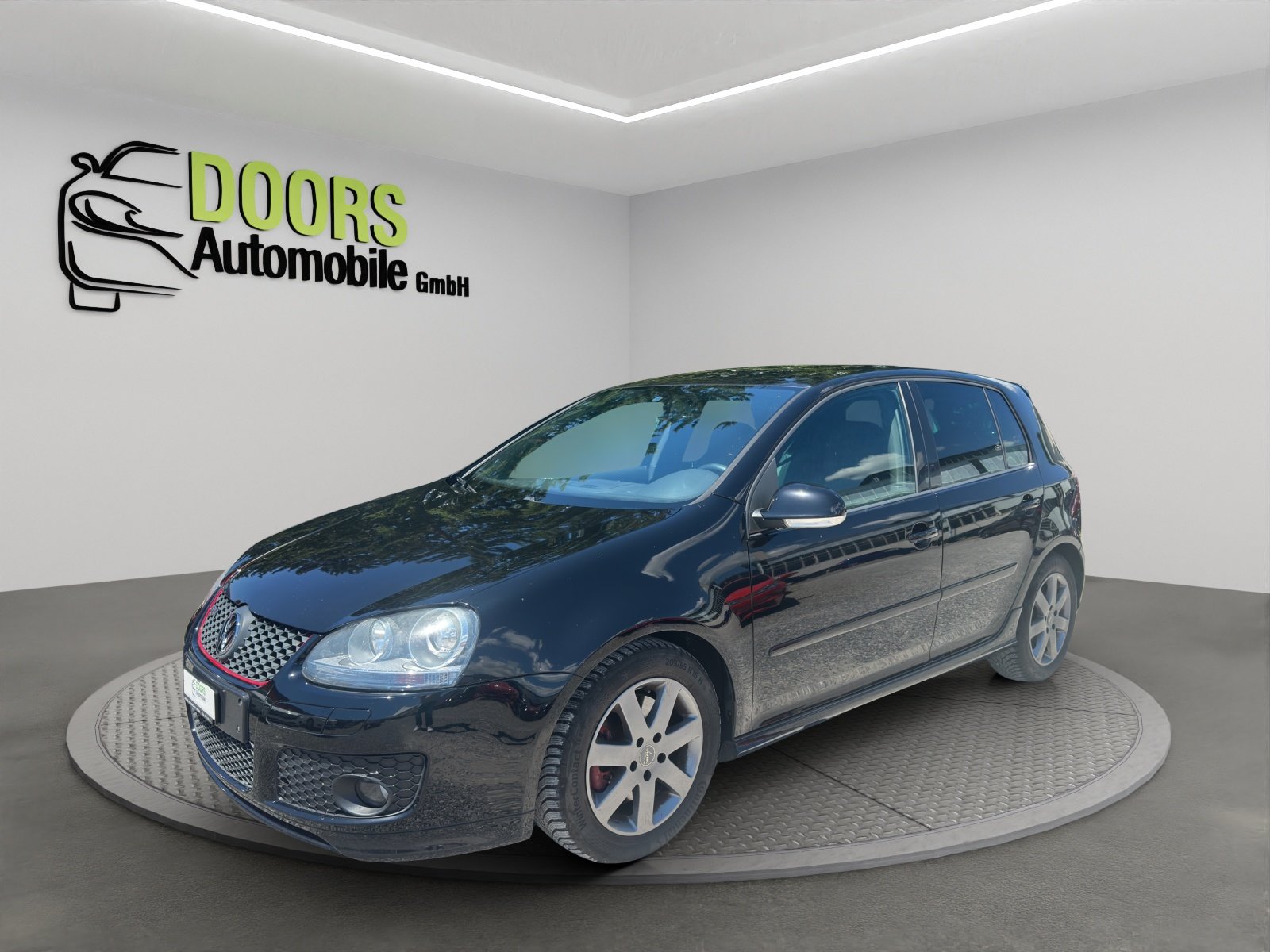 VW Golf 2.0 TFSI GTI Edition 30, Petrol, Second hand / Used, Manual - 3
